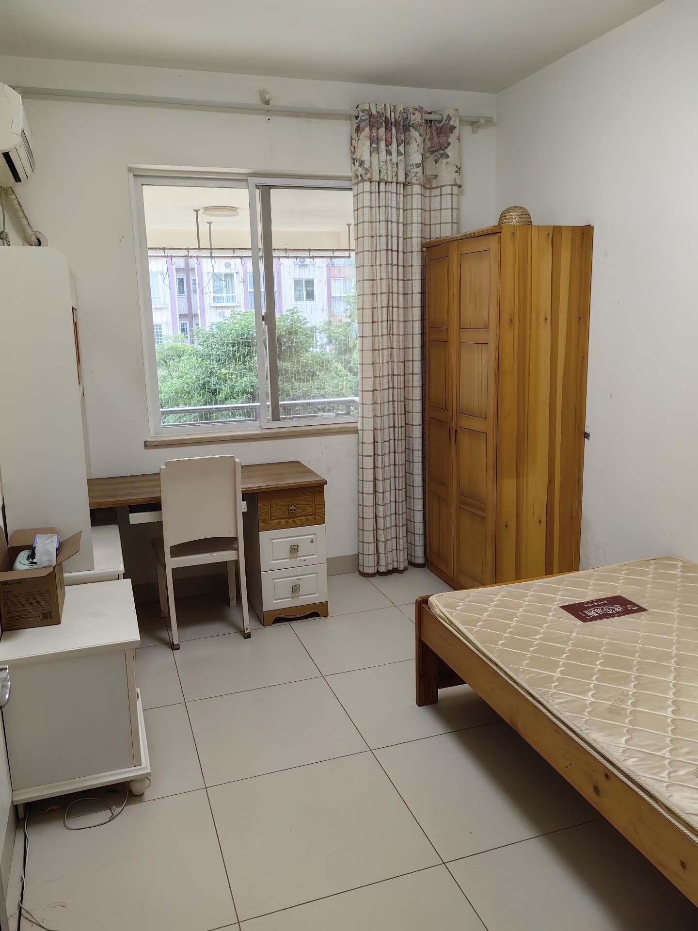 天上人间  3室2厅2卫    2800.0元/月室内图