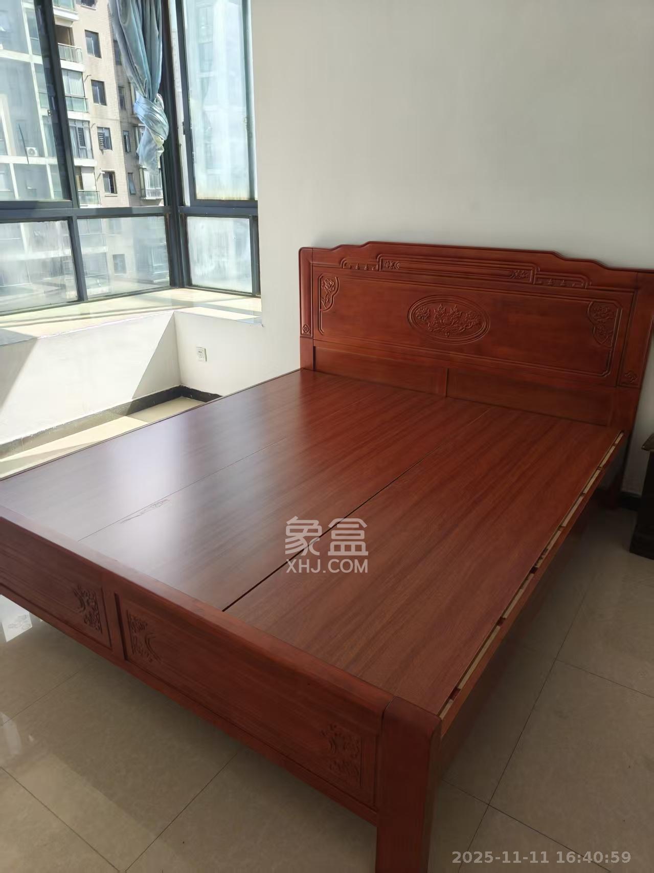 湘江世纪城咏江苑  3室2厅2卫    2200.0元/月室内图