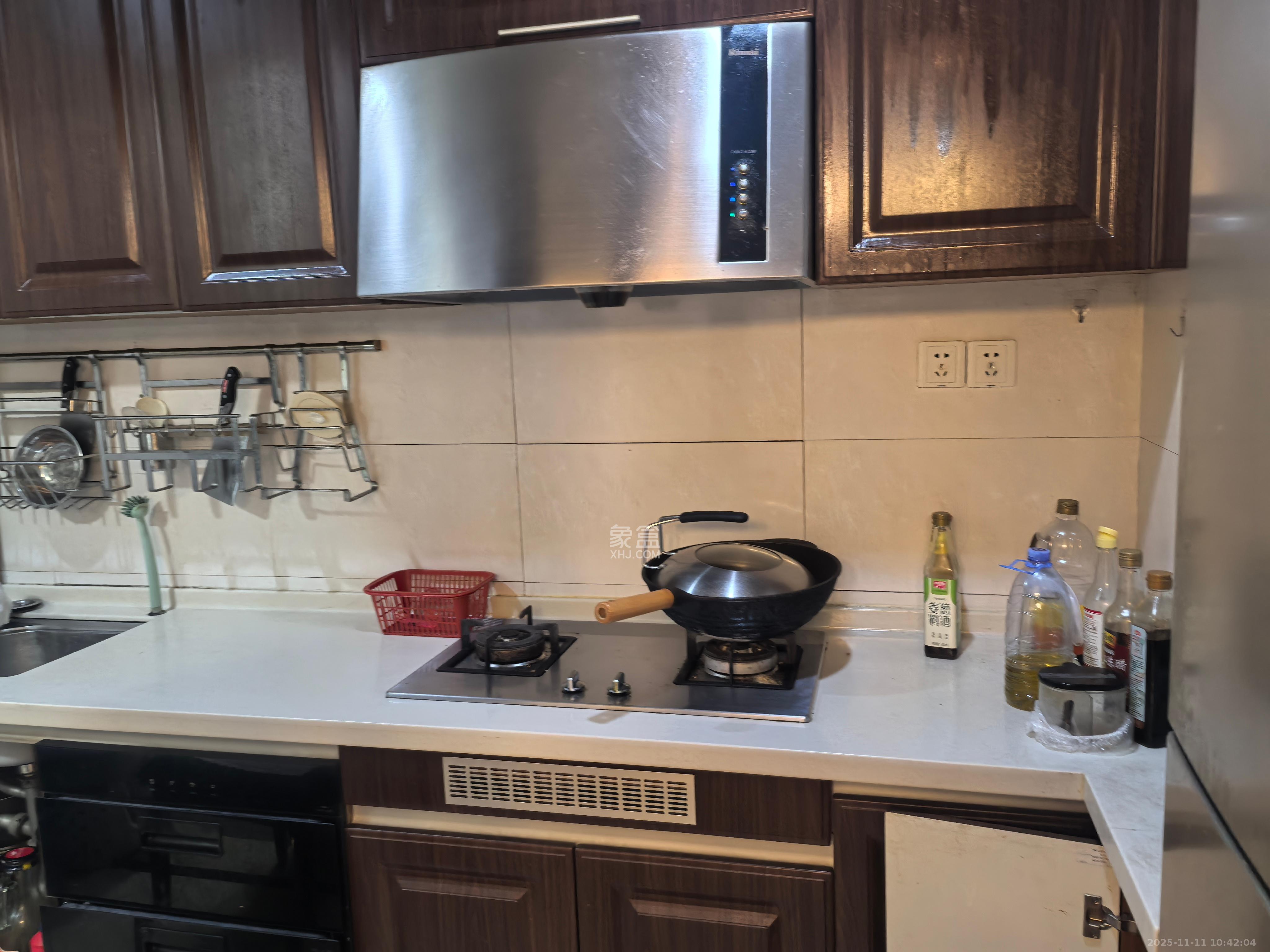 中海国际一期  2室2厅1卫    1800.0元/月室内图