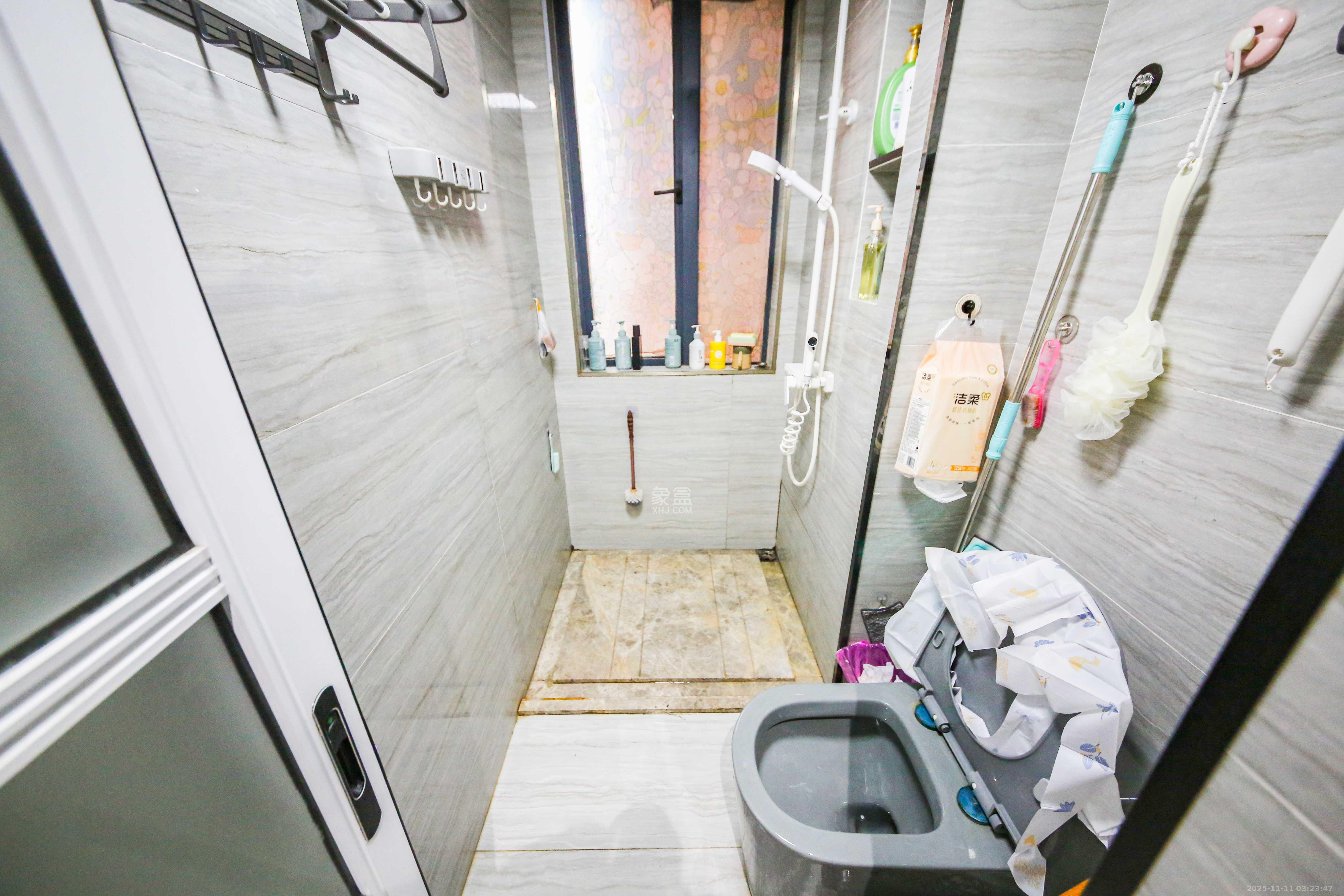 水墨林溪 3室2厅1卫 80.0万 水墨林溪 3室2厅1卫 80.0万卫生间