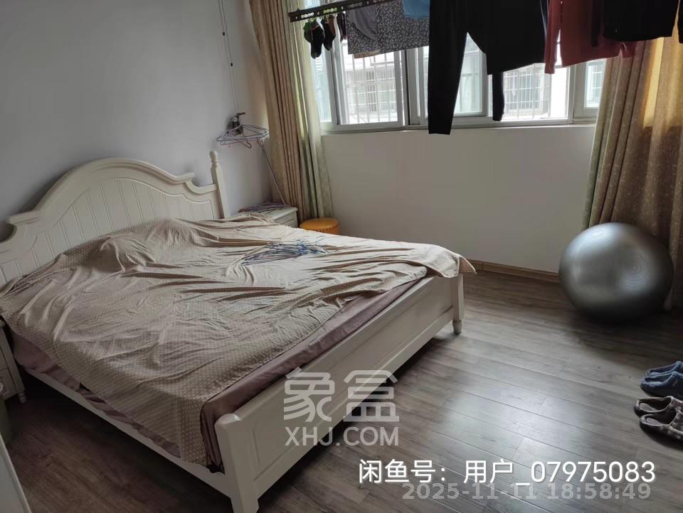 中国铁建国际城二期  3室2厅1卫    2300.0元/月室内图