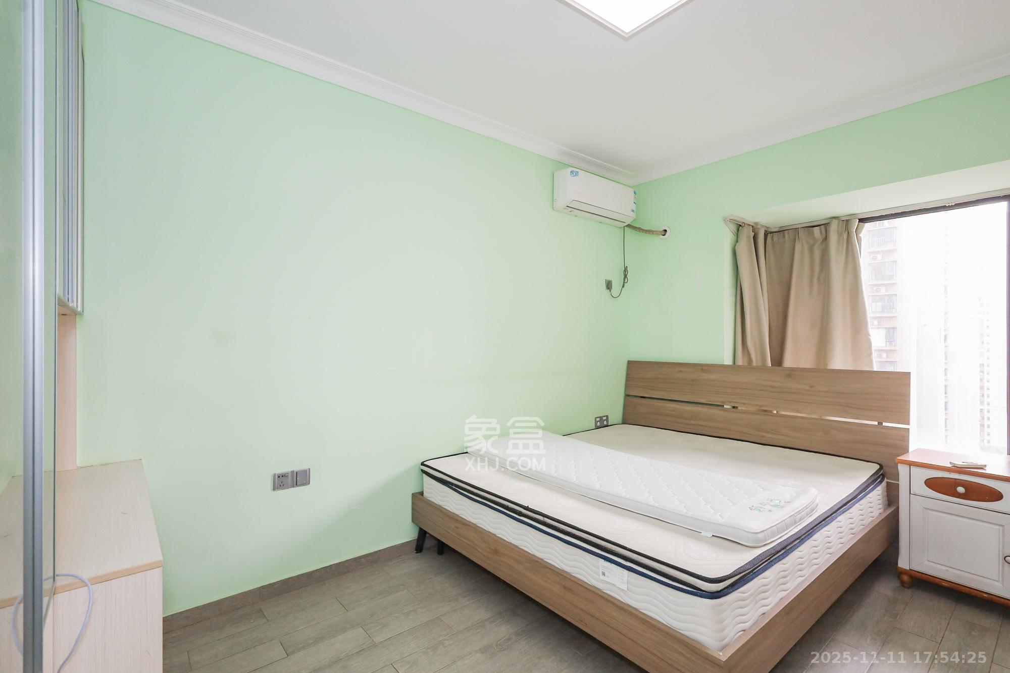 钰龙天下一期 3室2厅2卫 256.0万 钰龙天下一期 3室2厅2卫 256.0万卧室