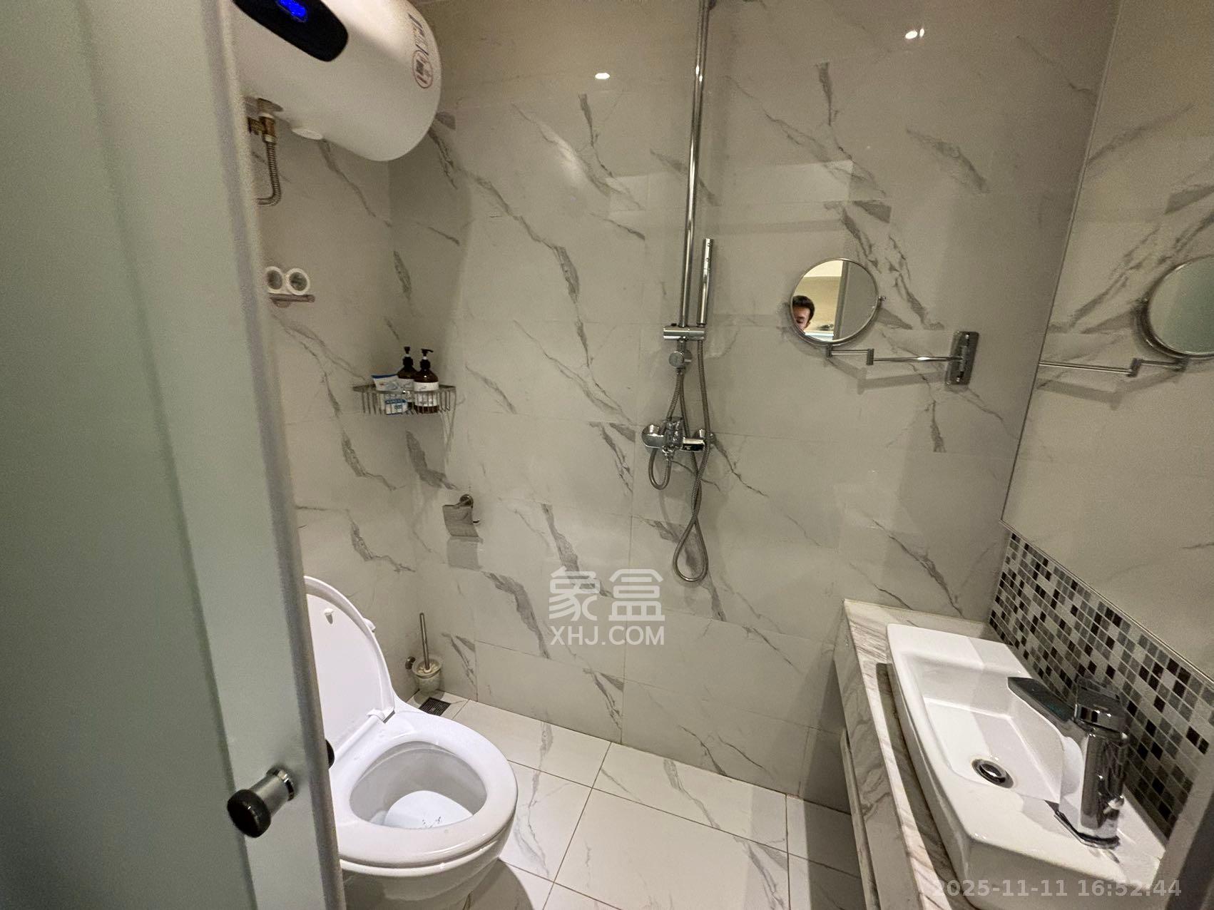 恒大誉府(融誉商业中心) 1室1厅1卫 1800.0元/月 恒大誉府(融誉商业中心) 1室1厅1卫 1800.0元/月室内图