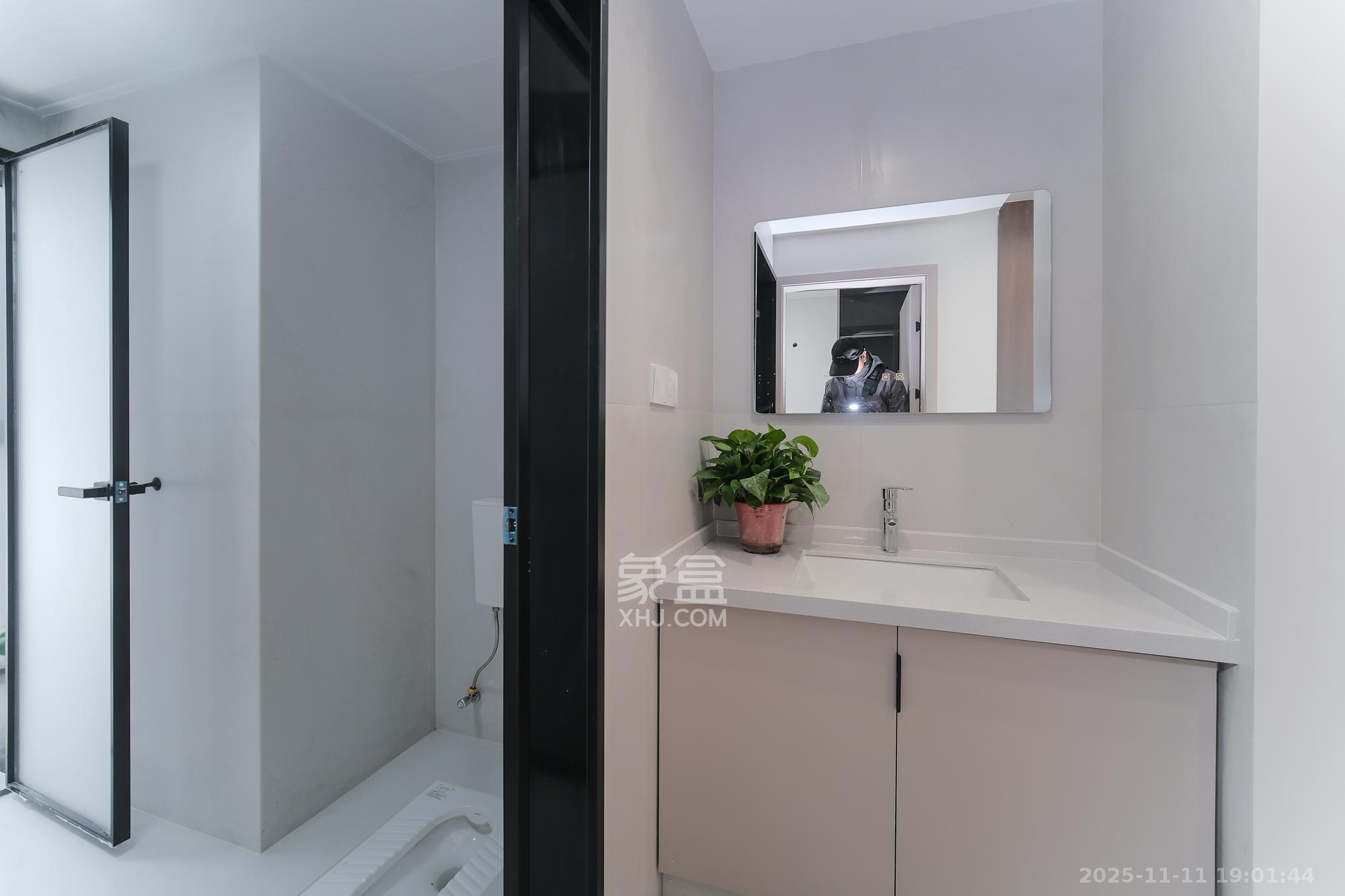 和悦城(蟠龙景苑) 3室2厅2卫 72.8万 和悦城(蟠龙景苑) 3室2厅2卫 72.8万卫生间