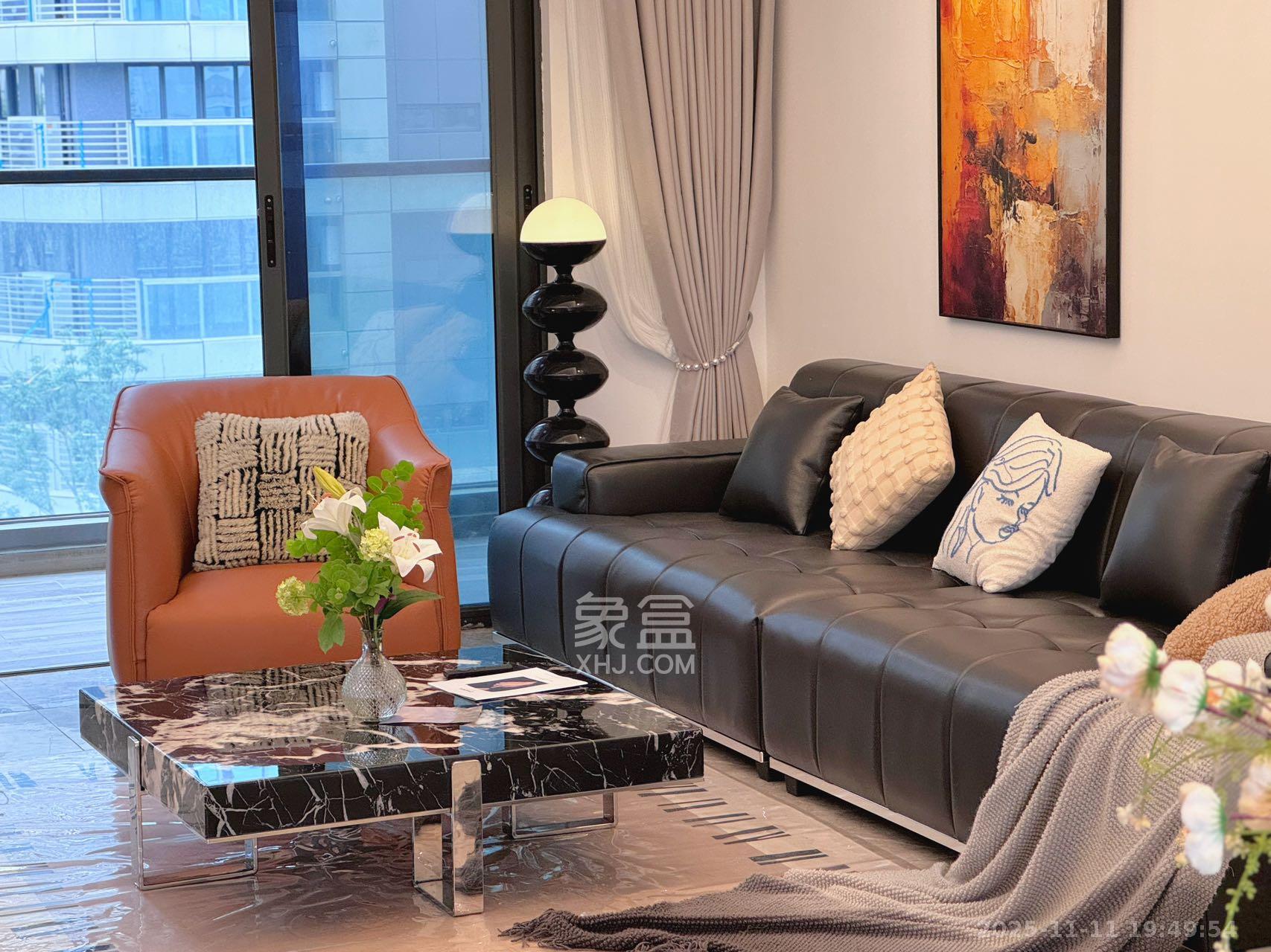 绿地V岛  4室2厅2卫    4600.0元/月室内图