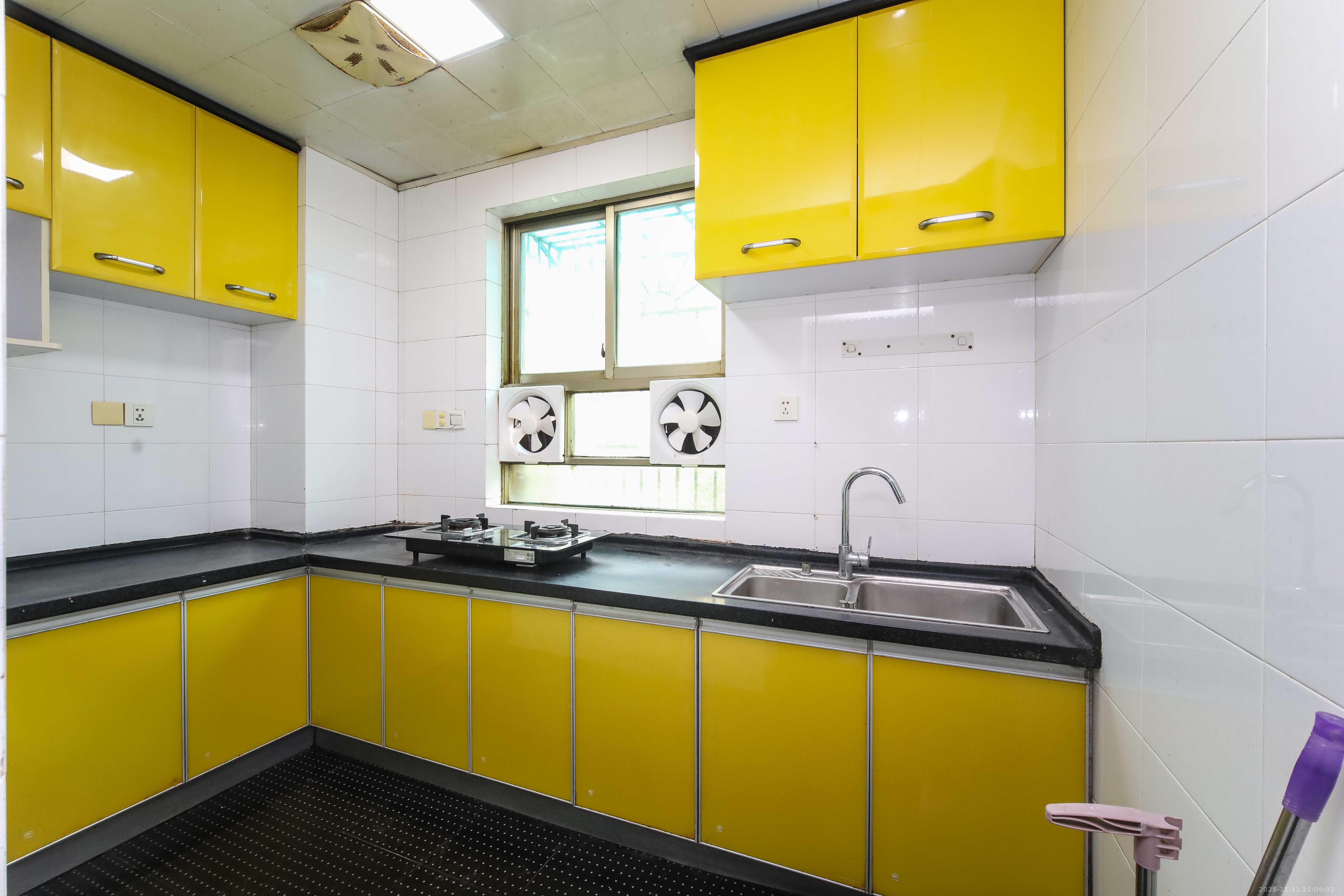 长沙市邮政宿舍(古汉邮局宿舍) 4室2厅2卫 92.8万 长沙市邮政宿舍(古汉邮局宿舍) 4室2厅2卫 92.8万厨房