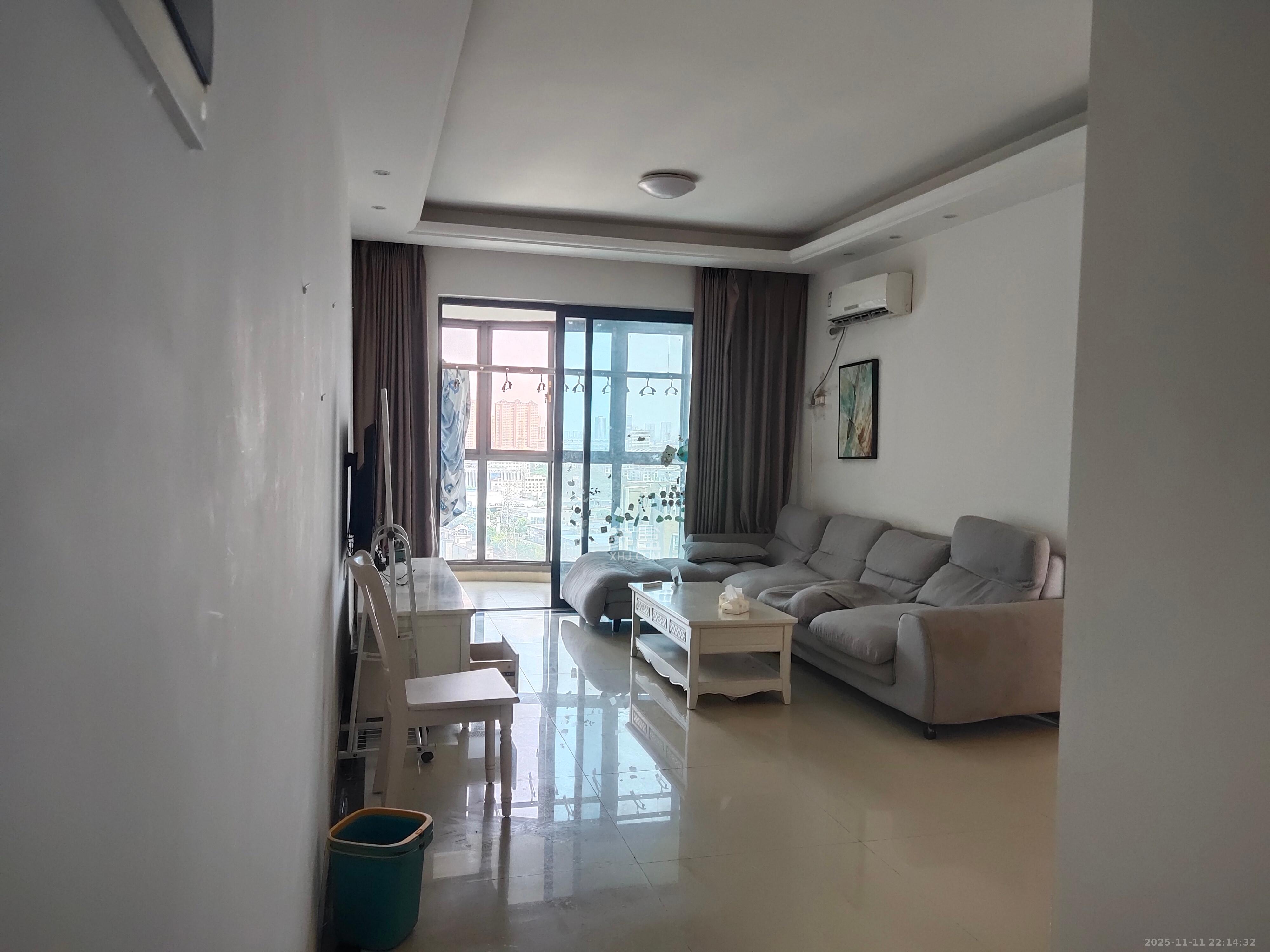 旺德府恺悦国际  3室2厅2卫    2400.0元/月