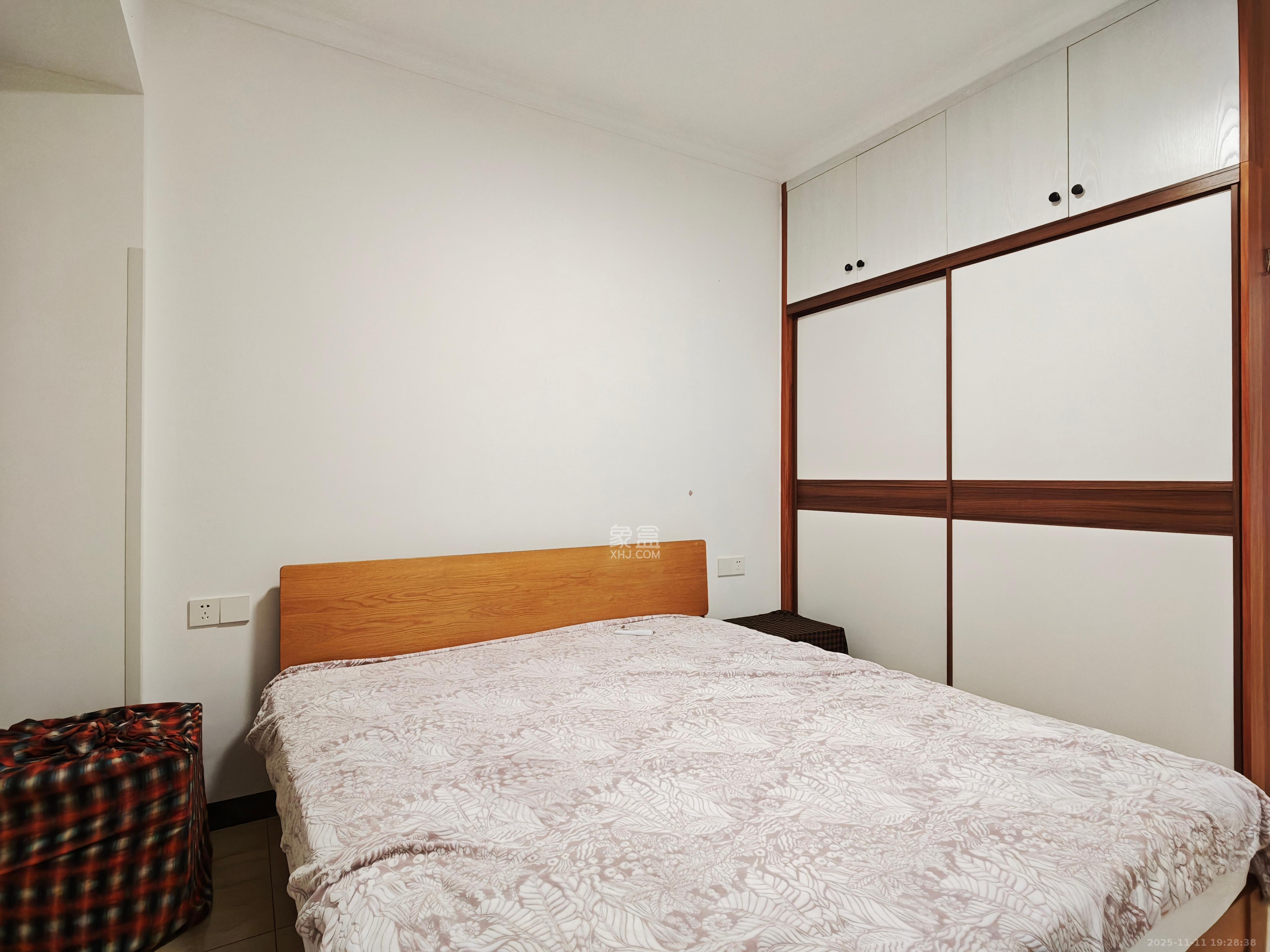 五矿万境水岸五期(五矿万境水岸文苑) 2室2厅1卫 2400.0元/月 五矿万境水岸五期(五矿万境水岸文苑) 2室2厅1卫 2400.0元/月室内图