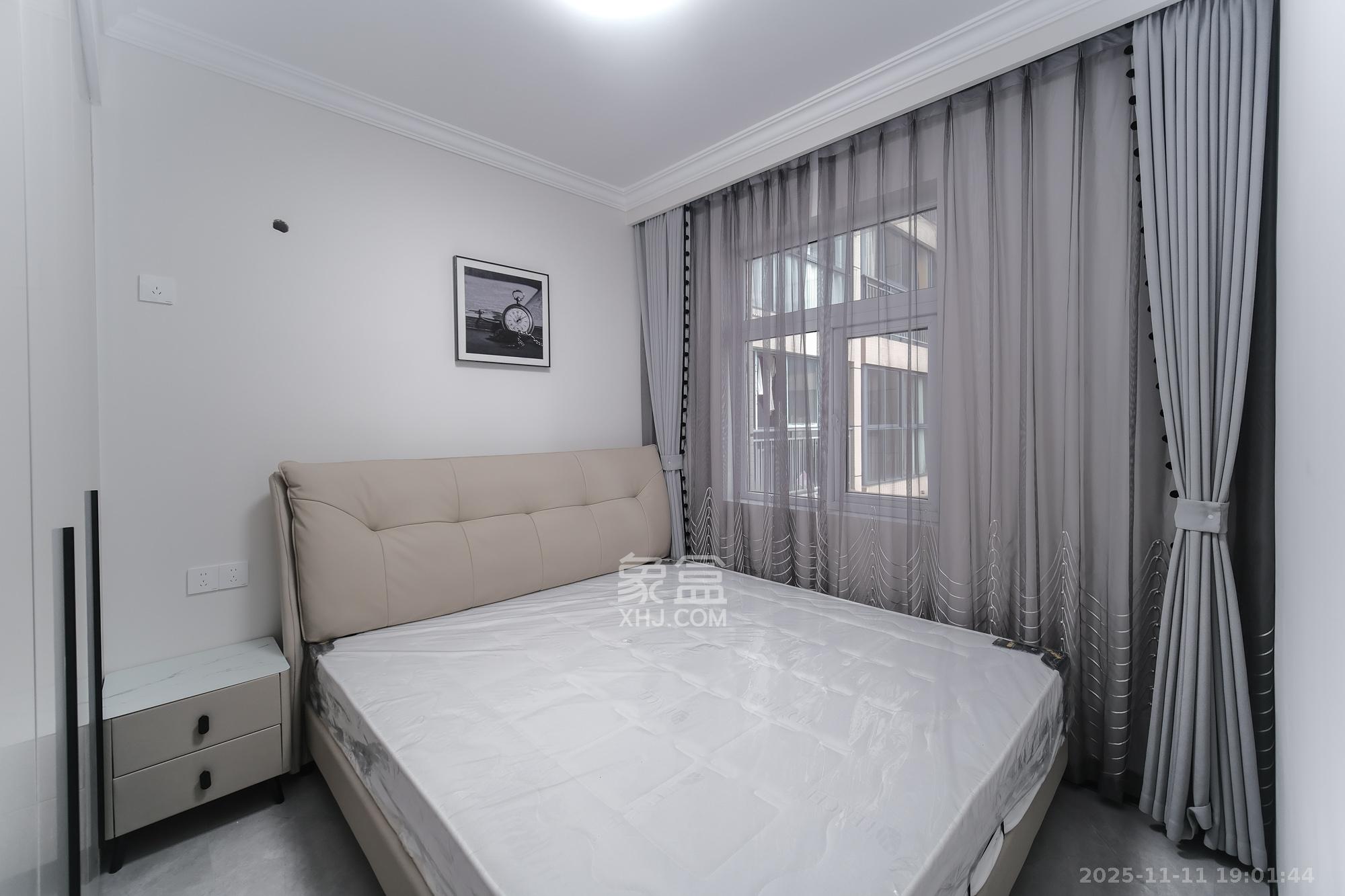 和悦城(蟠龙景苑)  3室2厅2卫    72.8万卧室