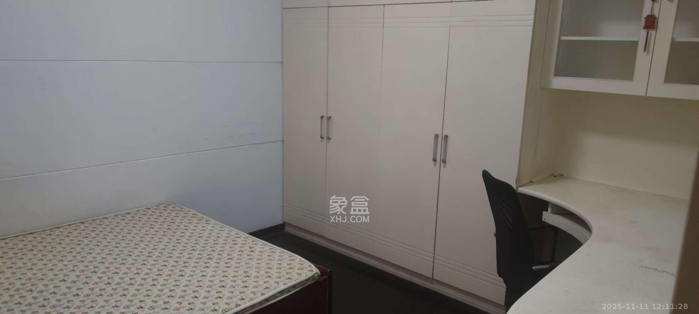 永宏佳园 3室2厅1卫 2600.0元/月 永宏佳园 3室2厅1卫 2600.0元/月室内图