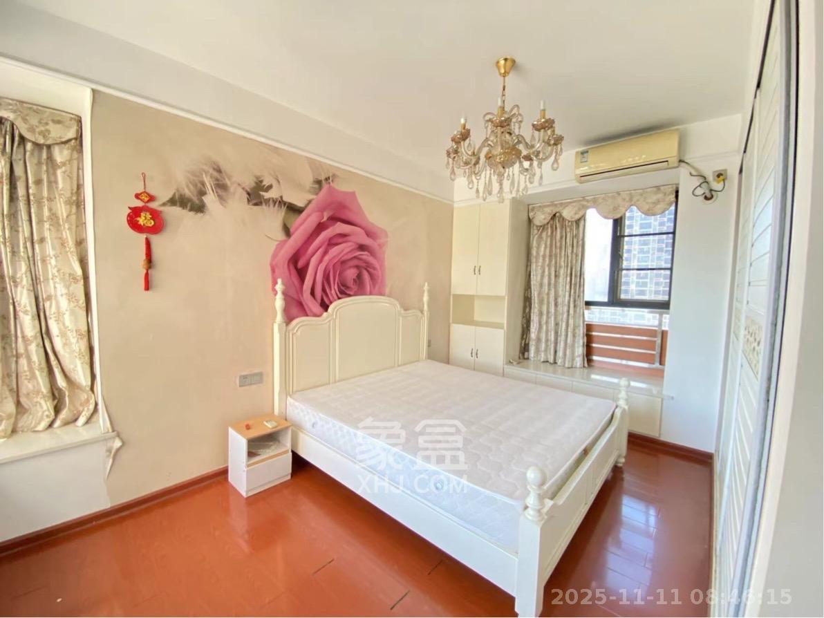 恒生碧水龙庭  3室2厅1卫    2000.0元/月室内图