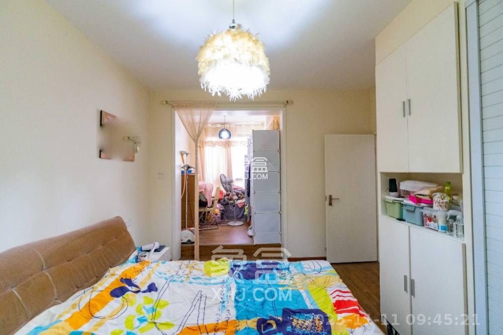 翡翠云天 2室2厅1卫 1800.0元/月 翡翠云天 2室2厅1卫 1800.0元/月室内图