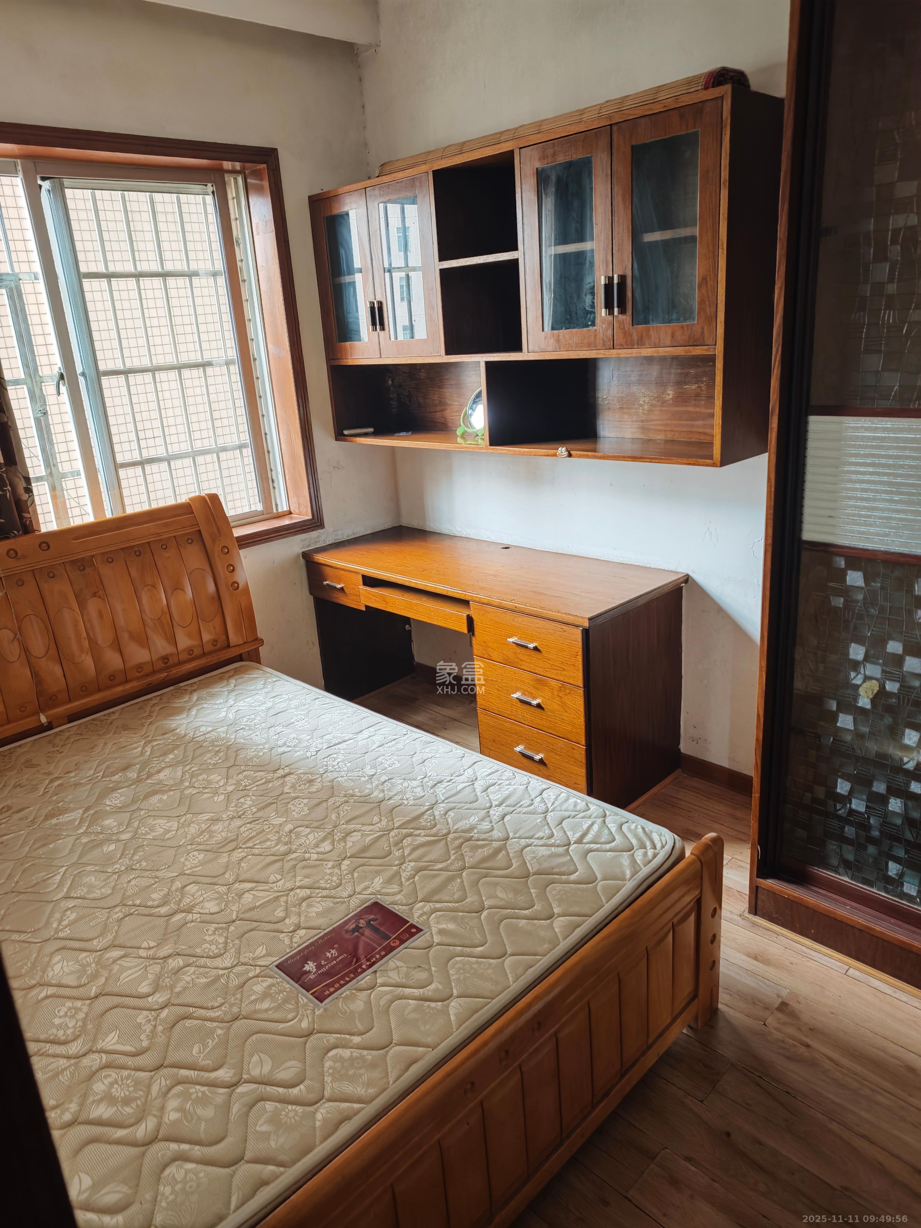 麓谷雅园 2室1厅1卫 2100.0元/月 麓谷雅园 2室1厅1卫 2100.0元/月室内图