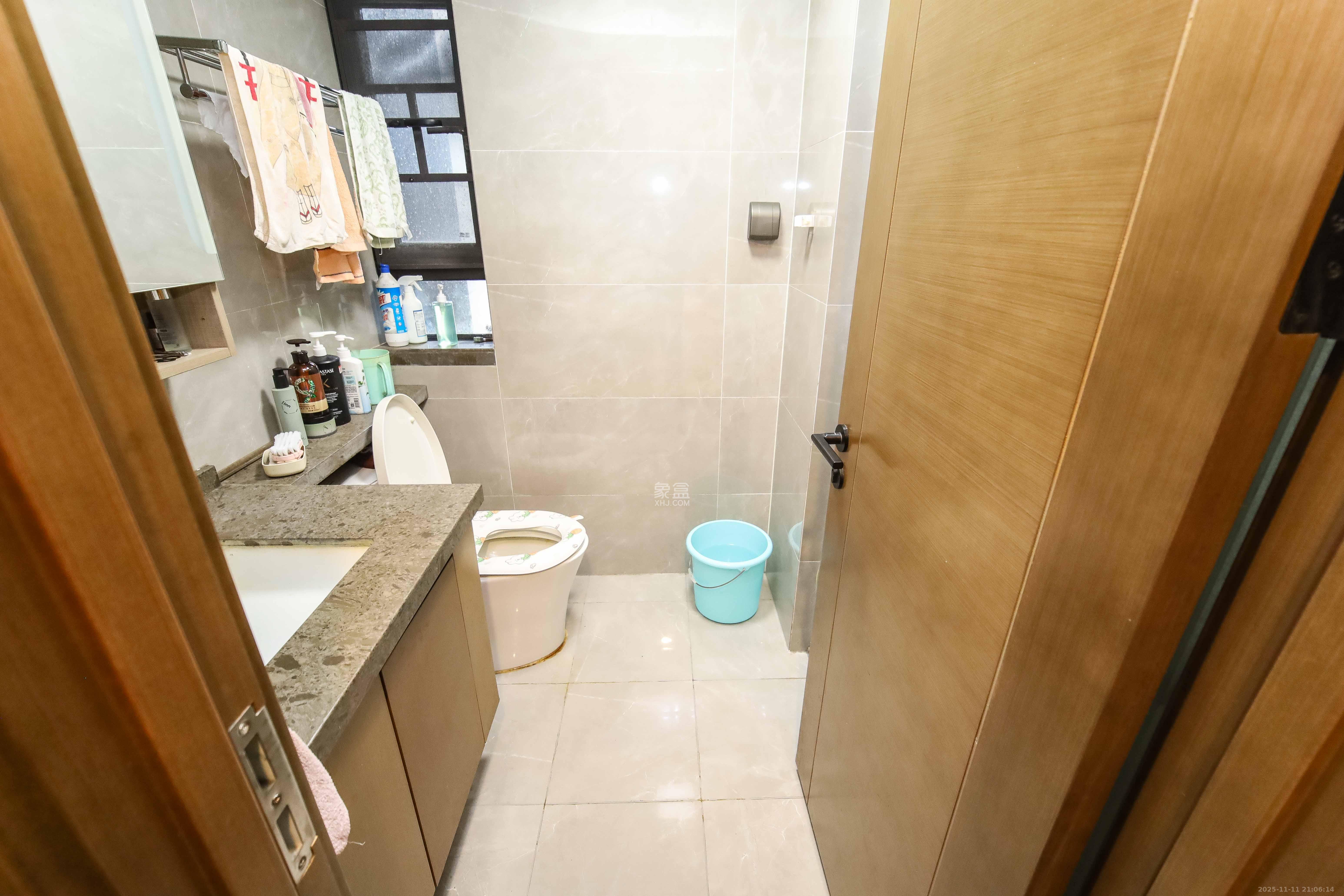 万科金域蓝湾 4室2厅2卫 159.0万 万科金域蓝湾 4室2厅2卫 159.0万卫生间