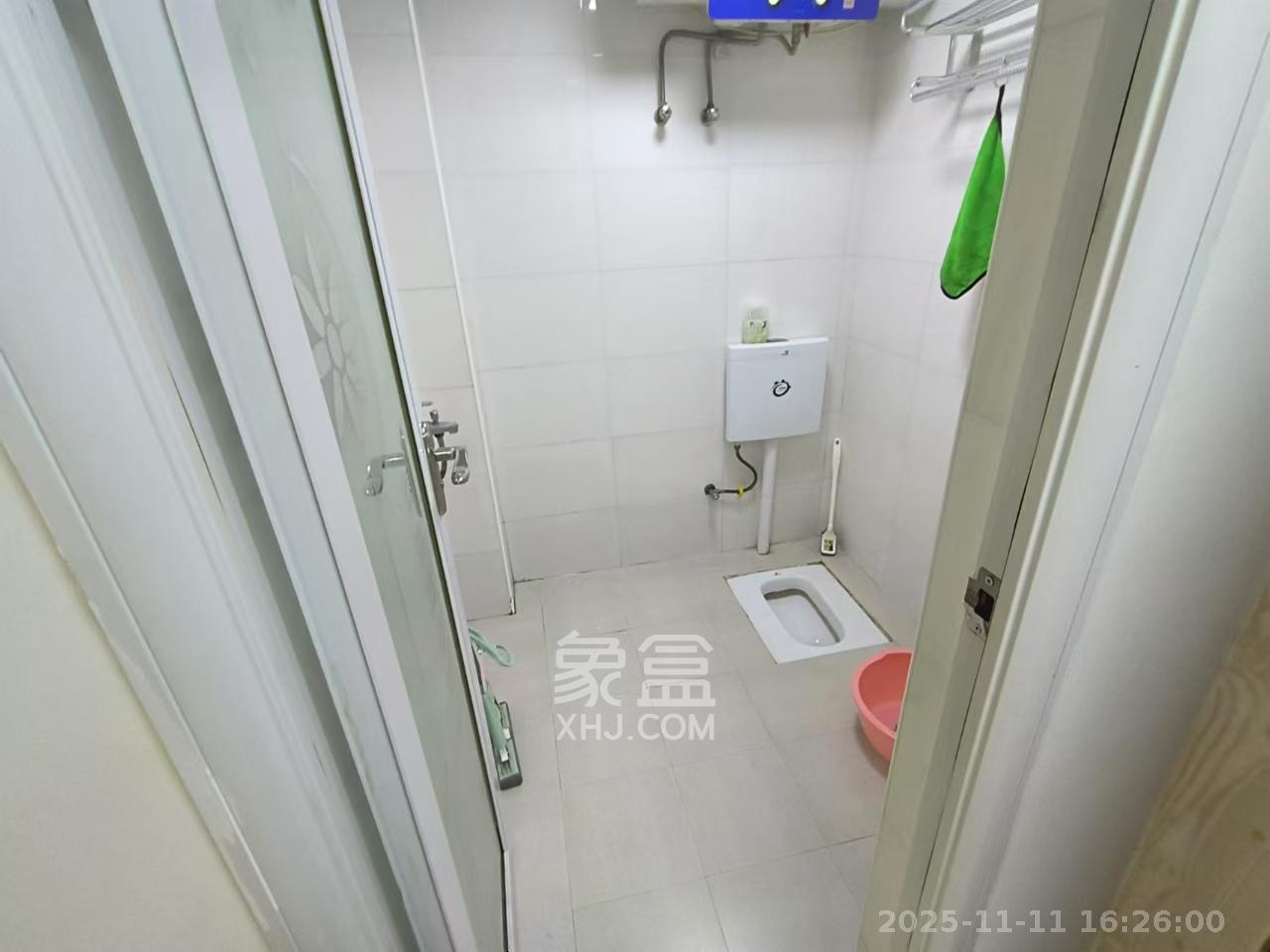 钱隆樽品(一、二、三期) 1室1厅1卫 1350.0元/月 钱隆樽品(一、二、三期) 1室1厅1卫 1350.0元/月室内图