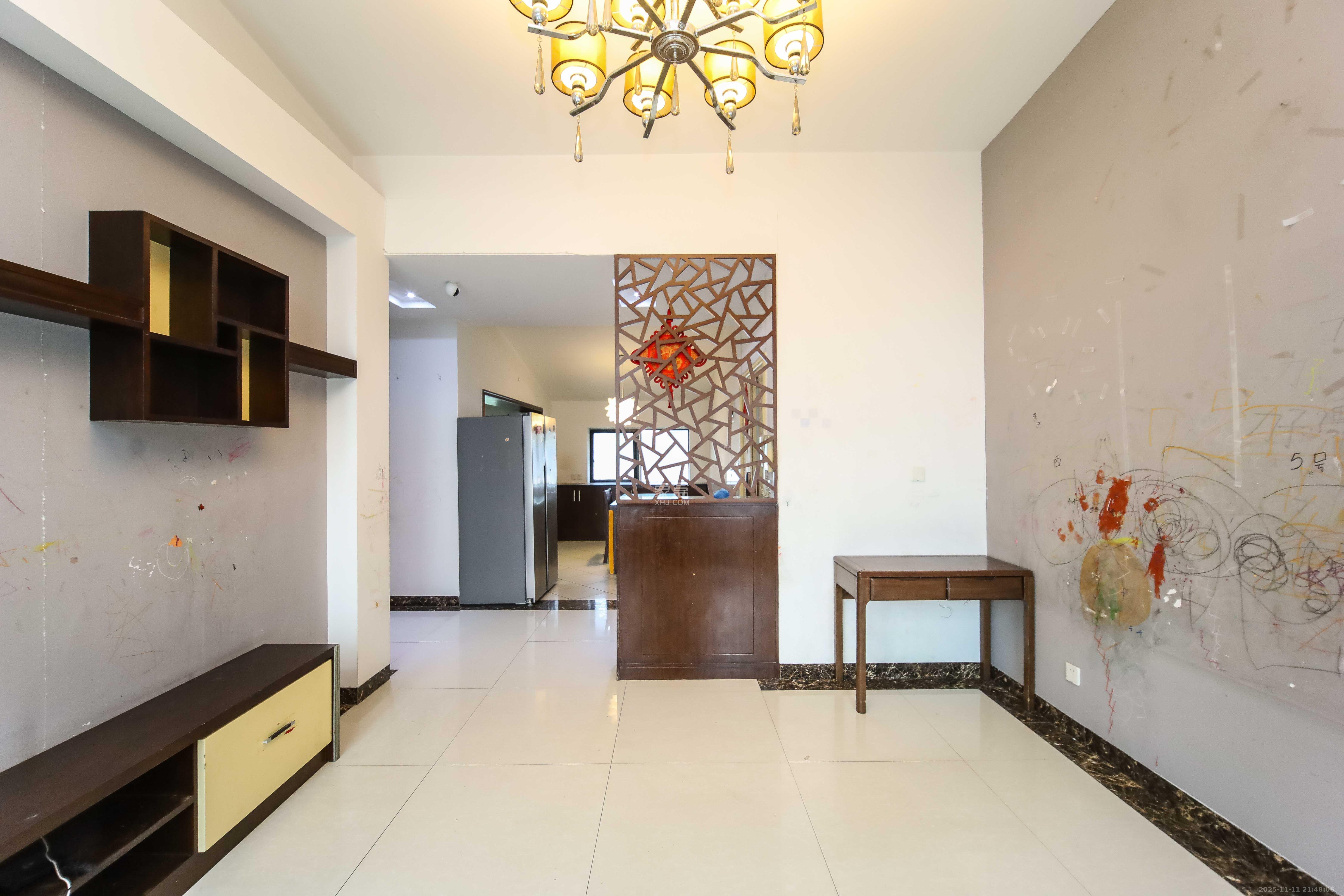 西街花园  2室2厅1卫    97.0万客厅