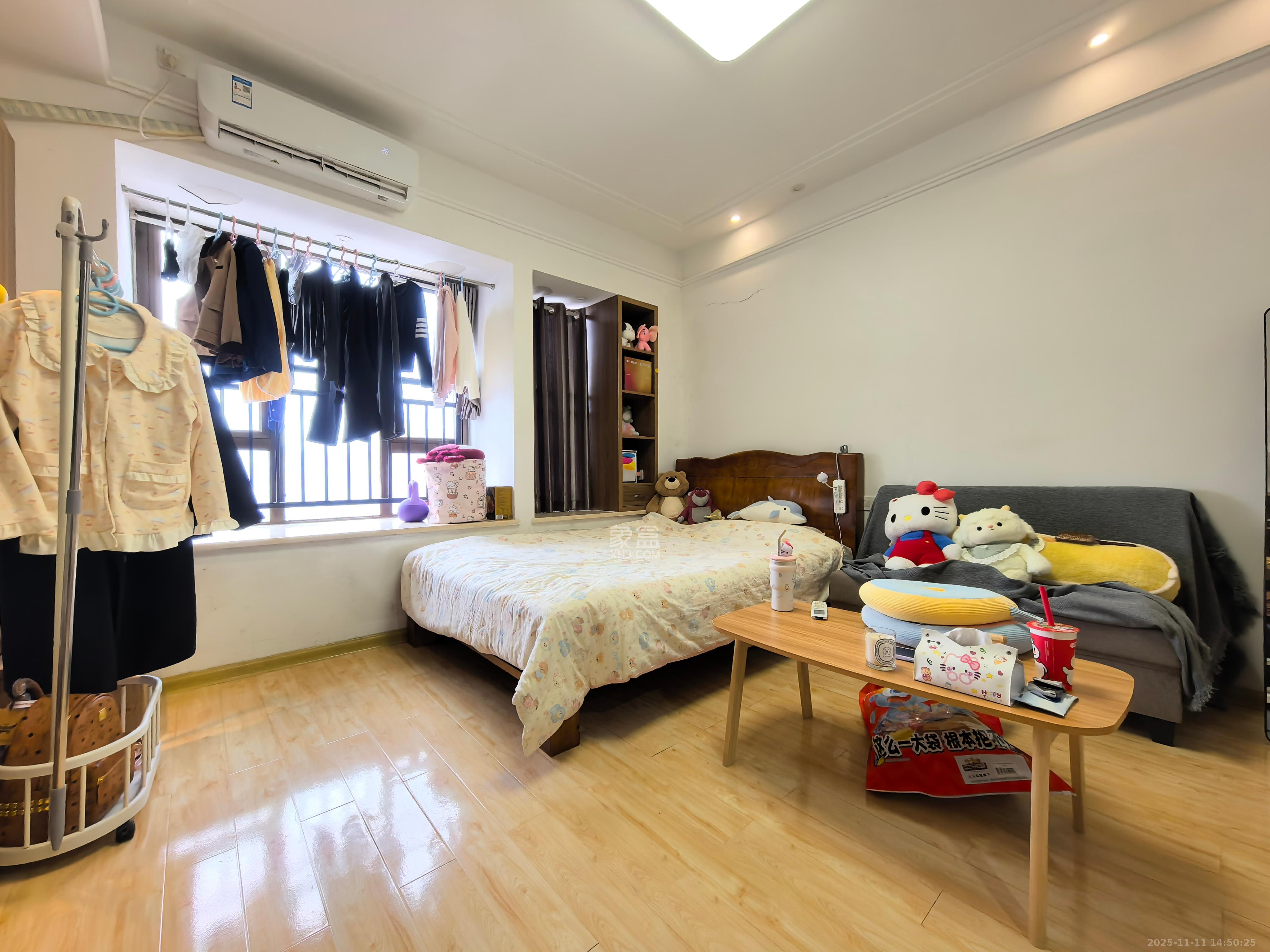 江山帝景哈佛 1室1厅1卫 1300.0元/月 江山帝景哈佛 1室1厅1卫 1300.0元/月室内图