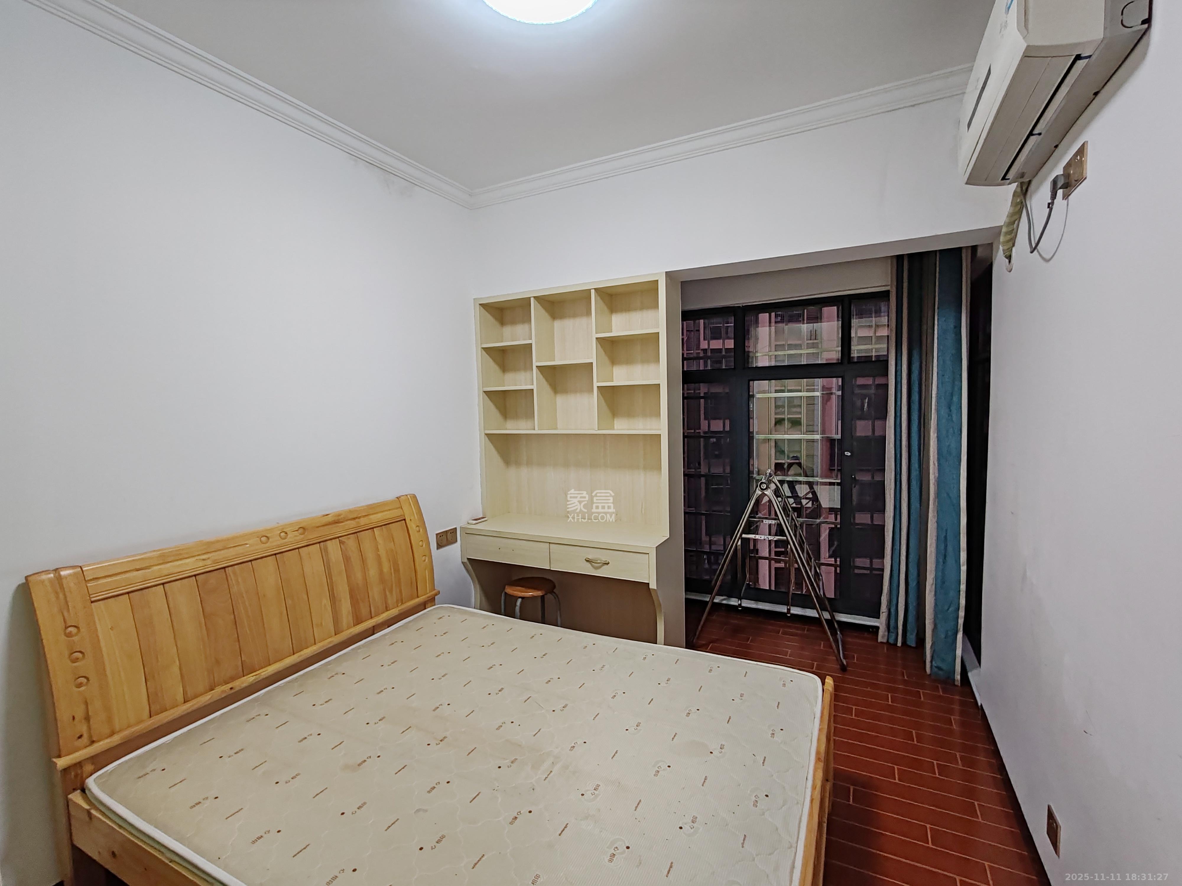 家兴苑  3室2厅2卫    2300.0元/月室内图