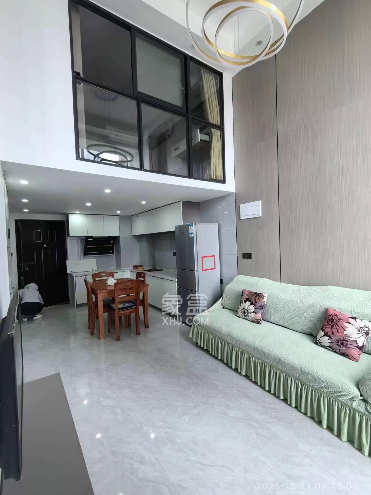 保利恒伟时光印象  3室1厅1卫    2600.0元/月