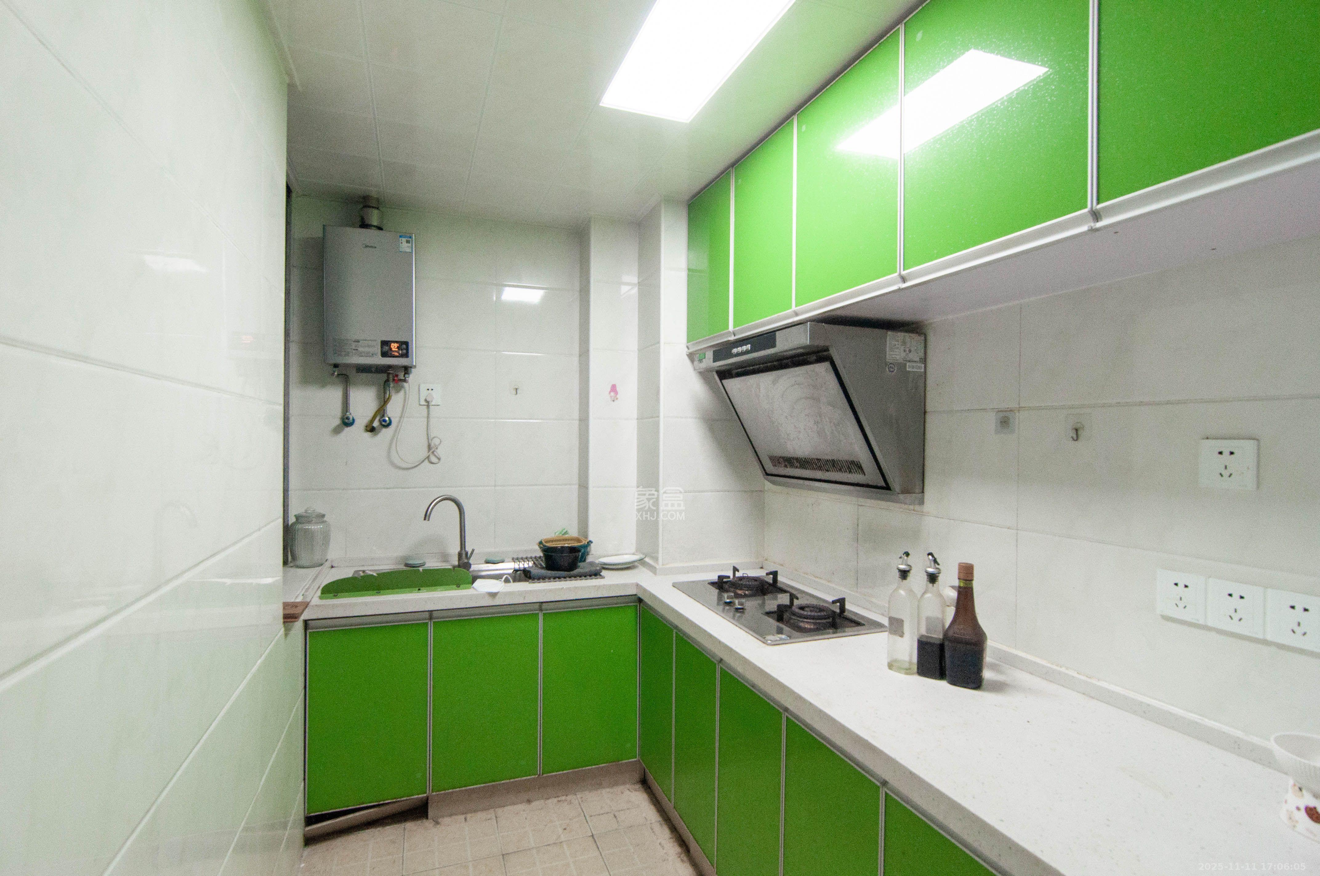 高盛华成  3室2厅1卫    2100.0元/月室内图