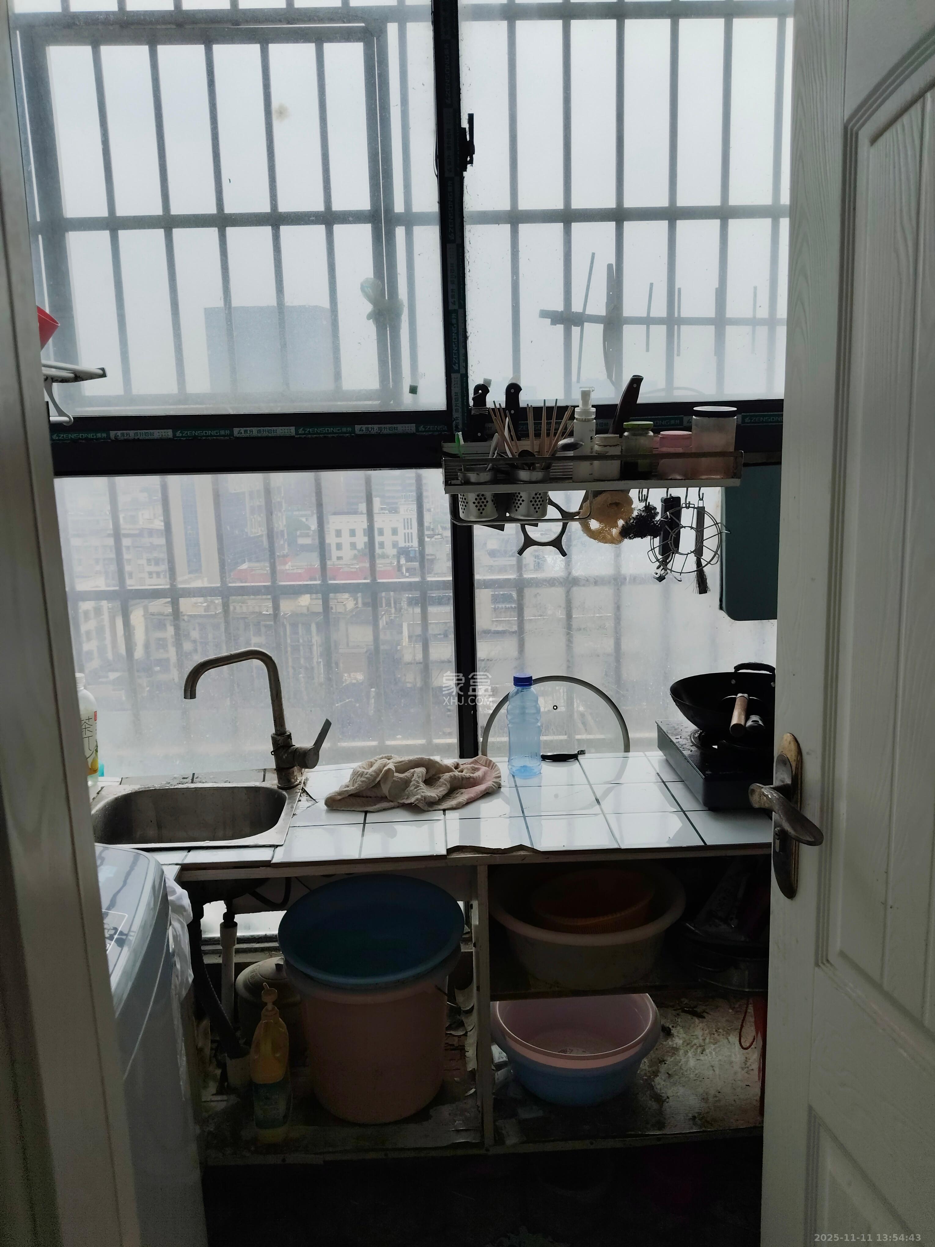 城市生活家  1室0厅0卫    8000.0元/月室内图