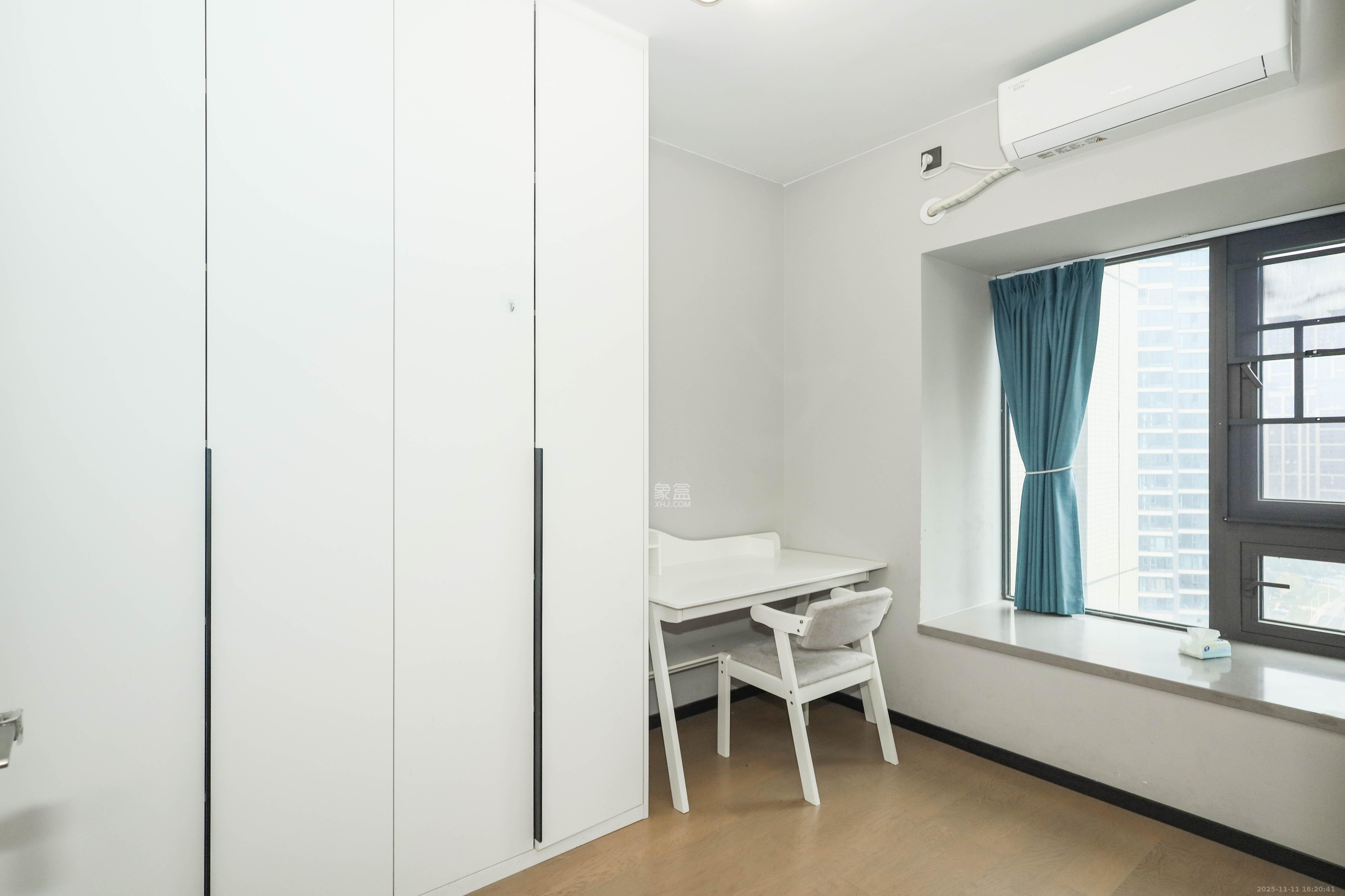 时代梅溪领峰  4室2厅2卫    168.0万卧室