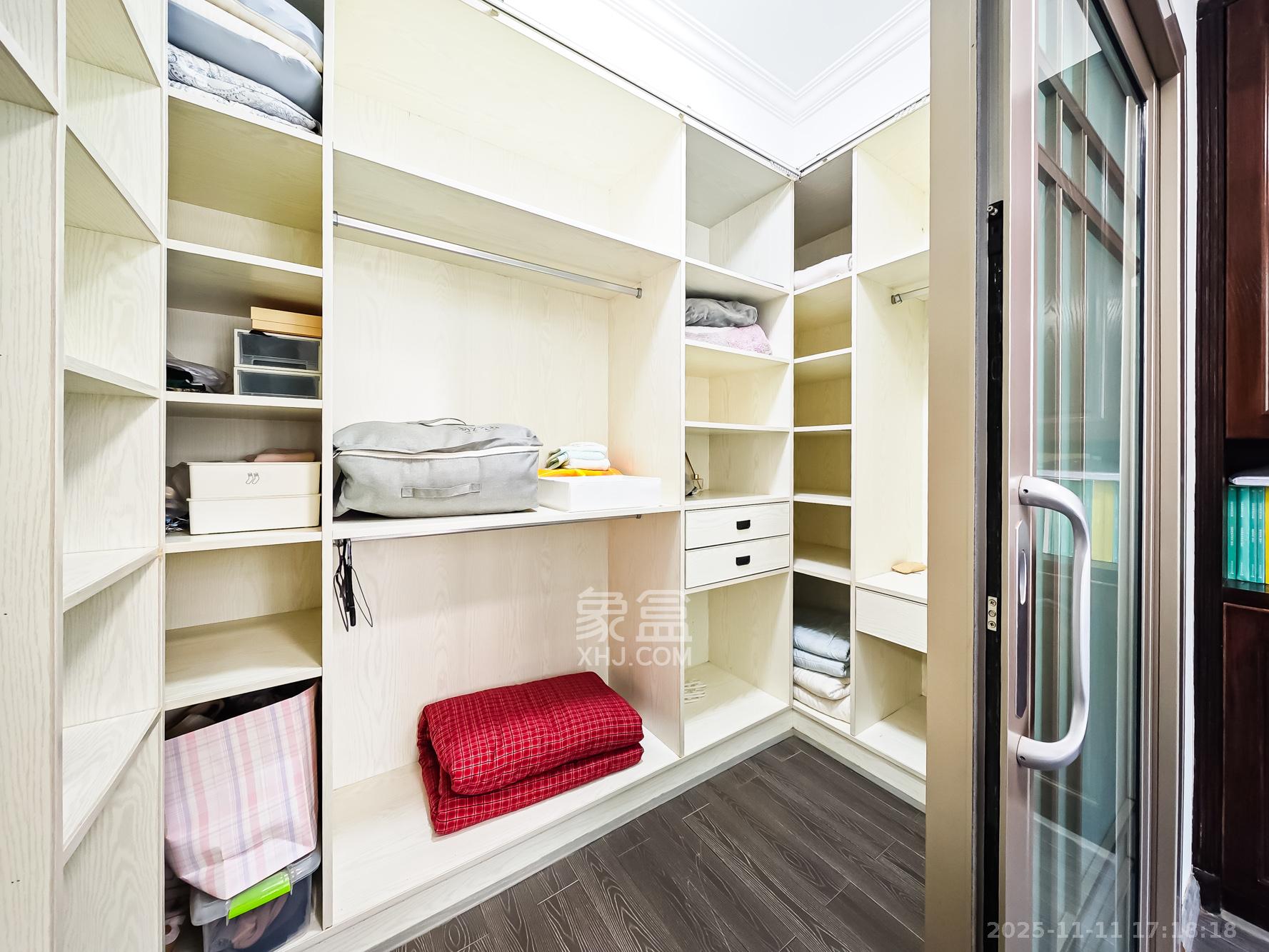 幸福考拉789  4室2厅2卫    135.0万其他