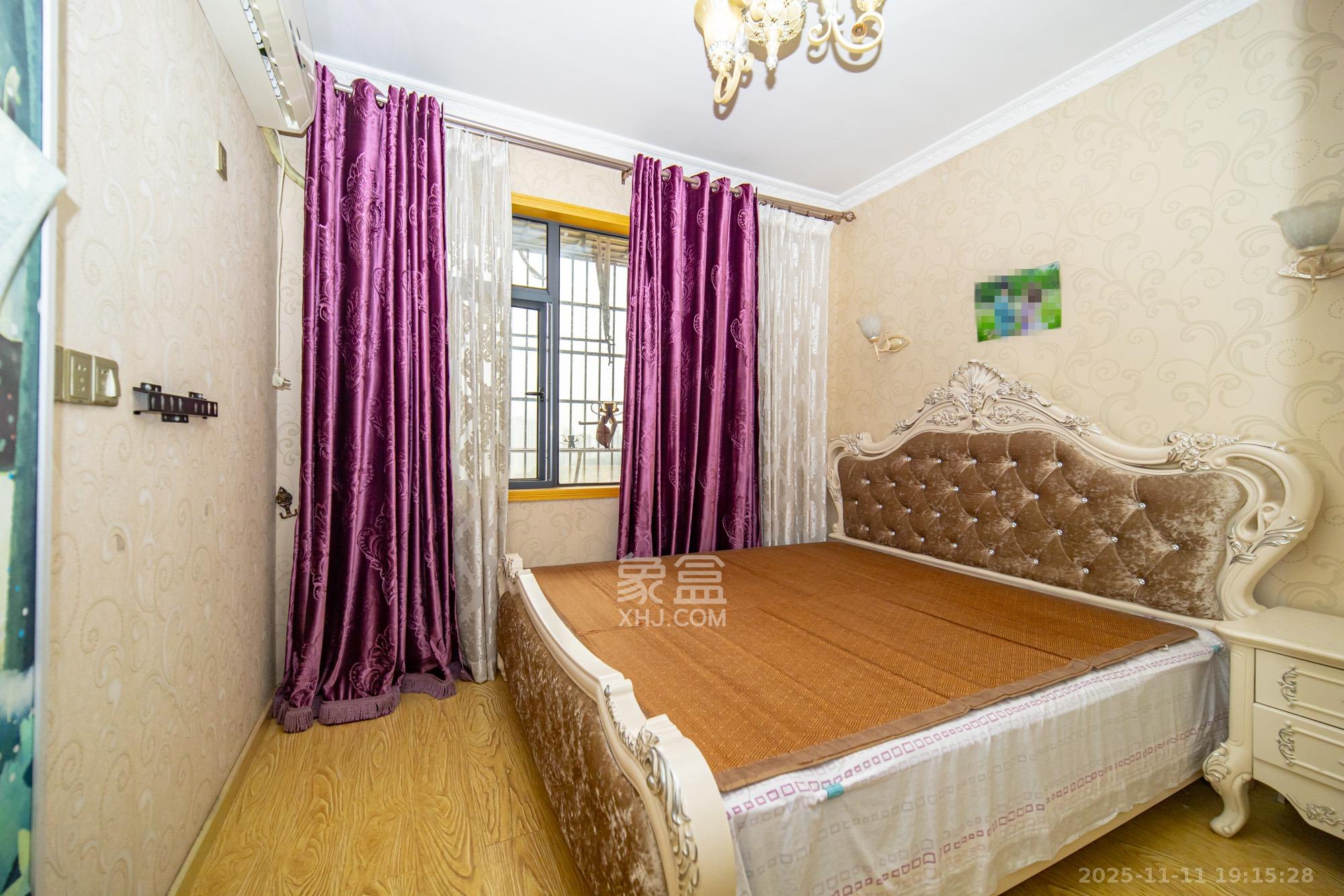 悦湖山  4室2厅1卫    65.0万卧室