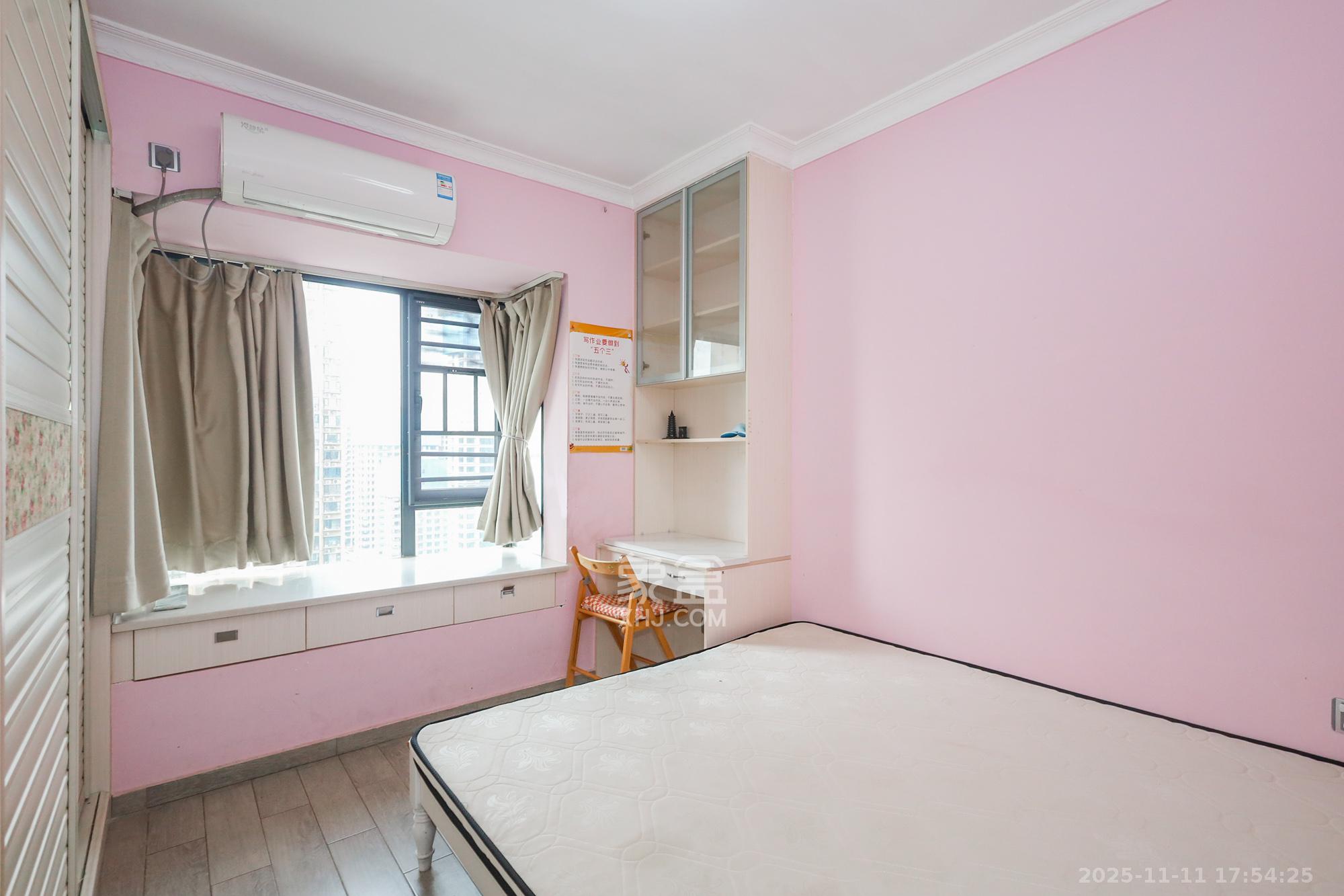 钰龙天下一期 3室2厅2卫 256.0万 钰龙天下一期 3室2厅2卫 256.0万卧室