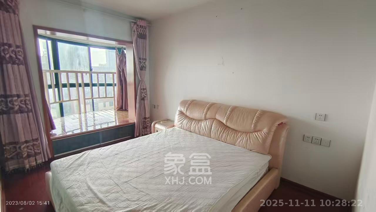 华盛世纪新城  3室2厅2卫    2500.0元/月室内图