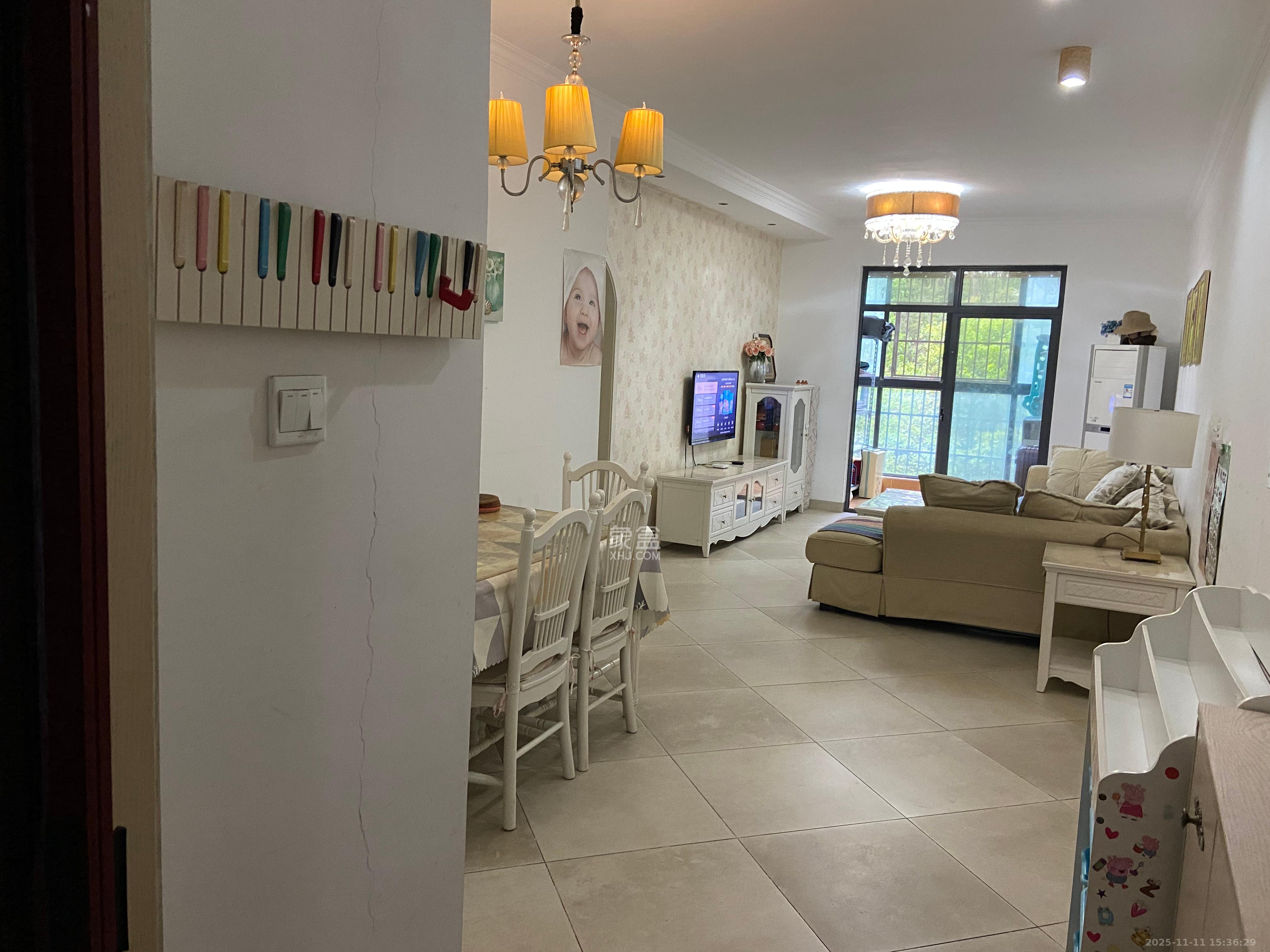 山水嘉园  3室2厅1卫    1800.0元/月室内图