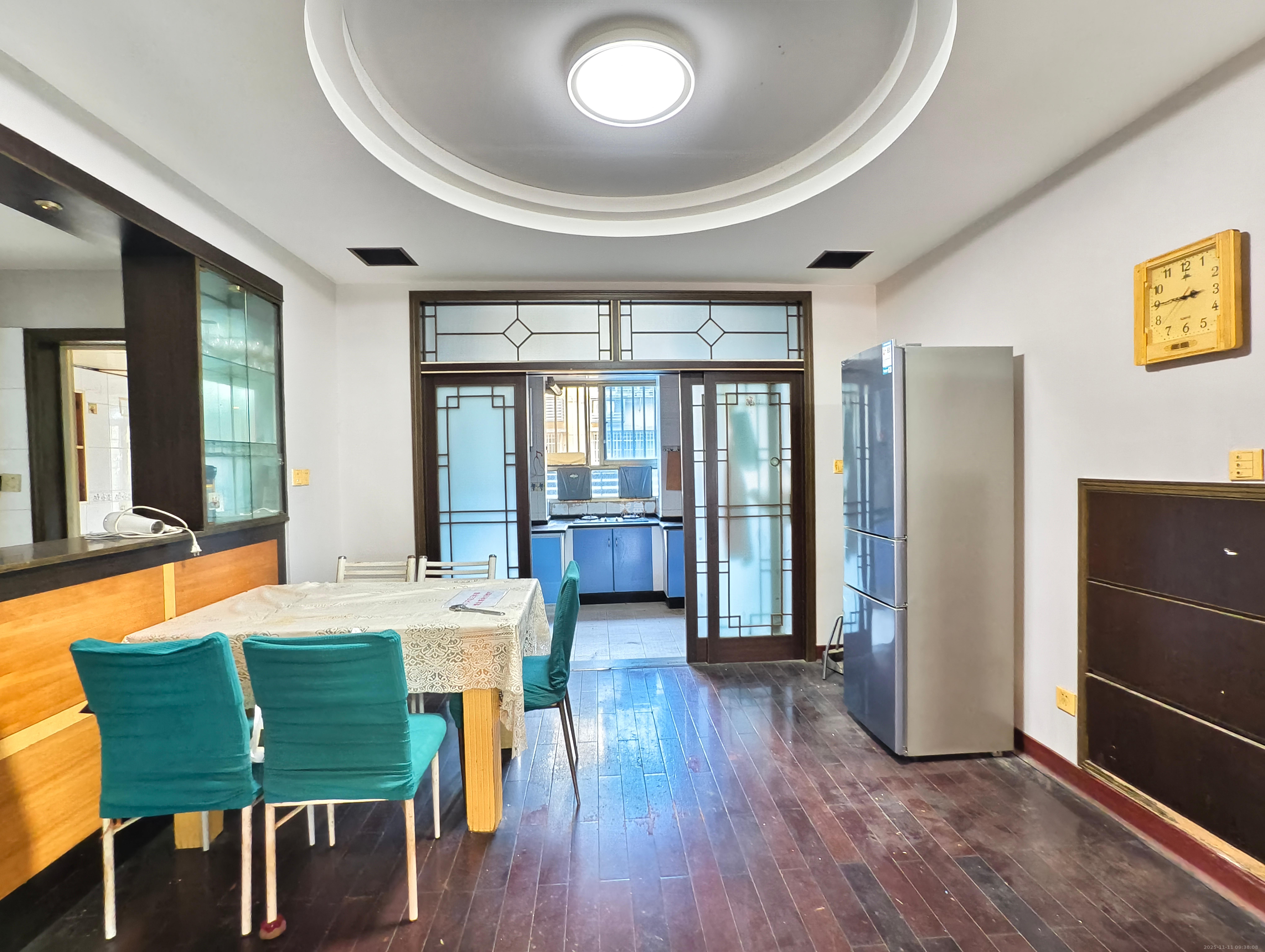 岳银小区(一二三五村) 3室2厅2卫 2400.0元/月 岳银小区(一二三五村) 3室2厅2卫 2400.0元/月室内图