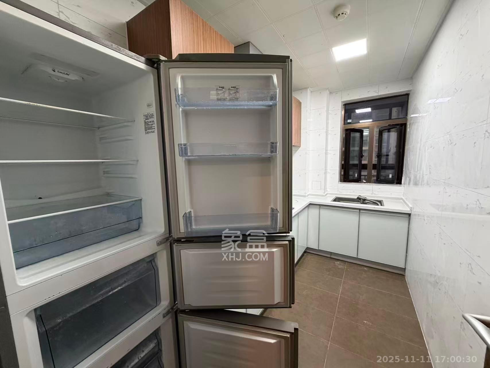 江山帝景哈佛  3室2厅2卫    2100.0元/月室内图