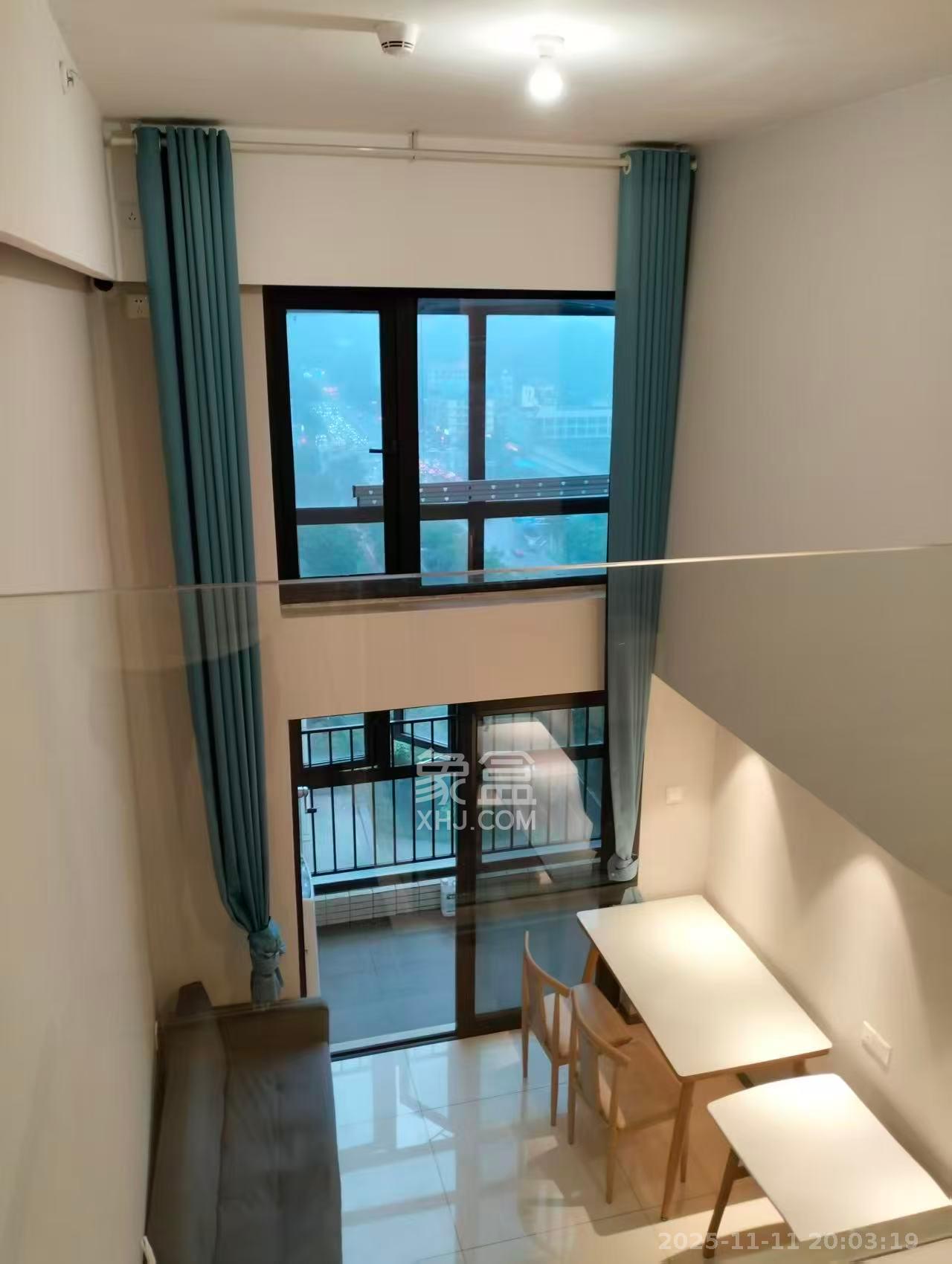 时代年华  2室2厅2卫    1700.0元/月