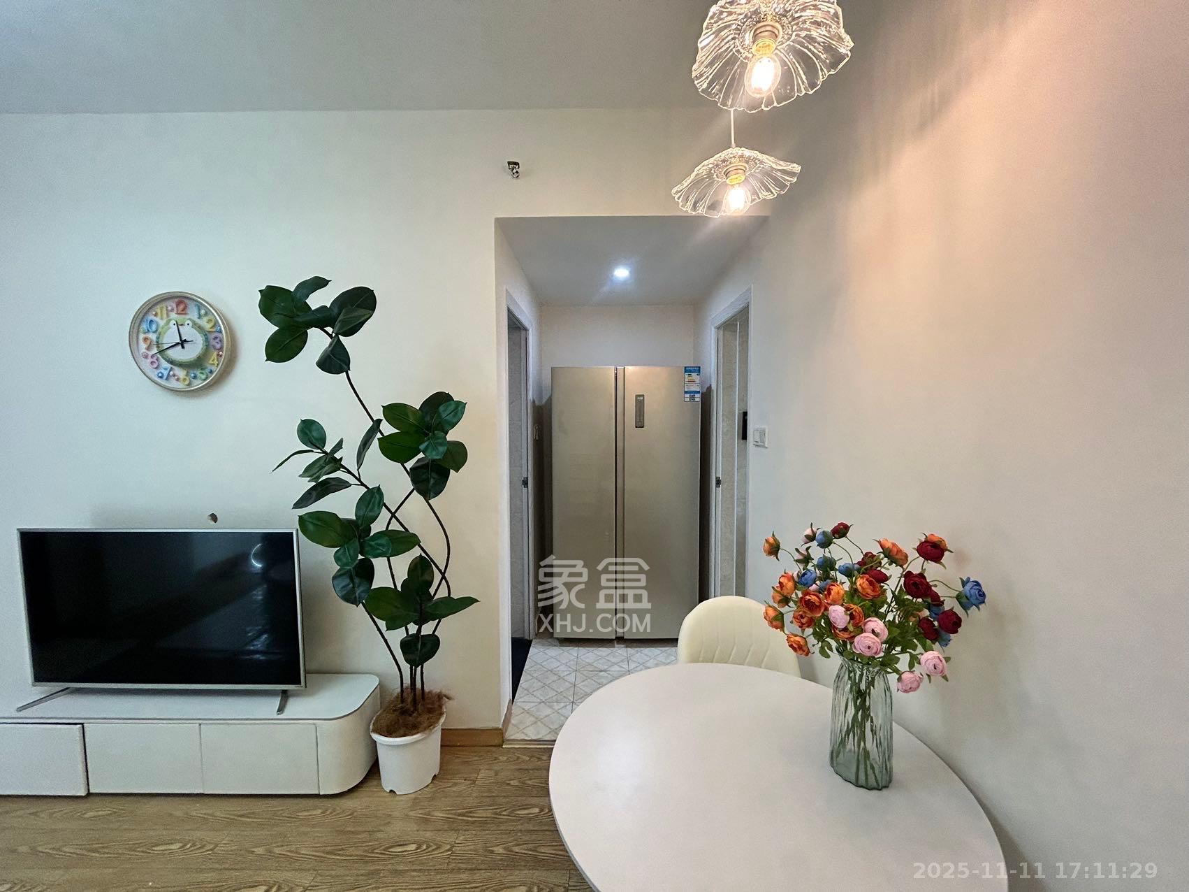 北辰三角洲E3区  1室1厅1卫    2300.0元/月室内图