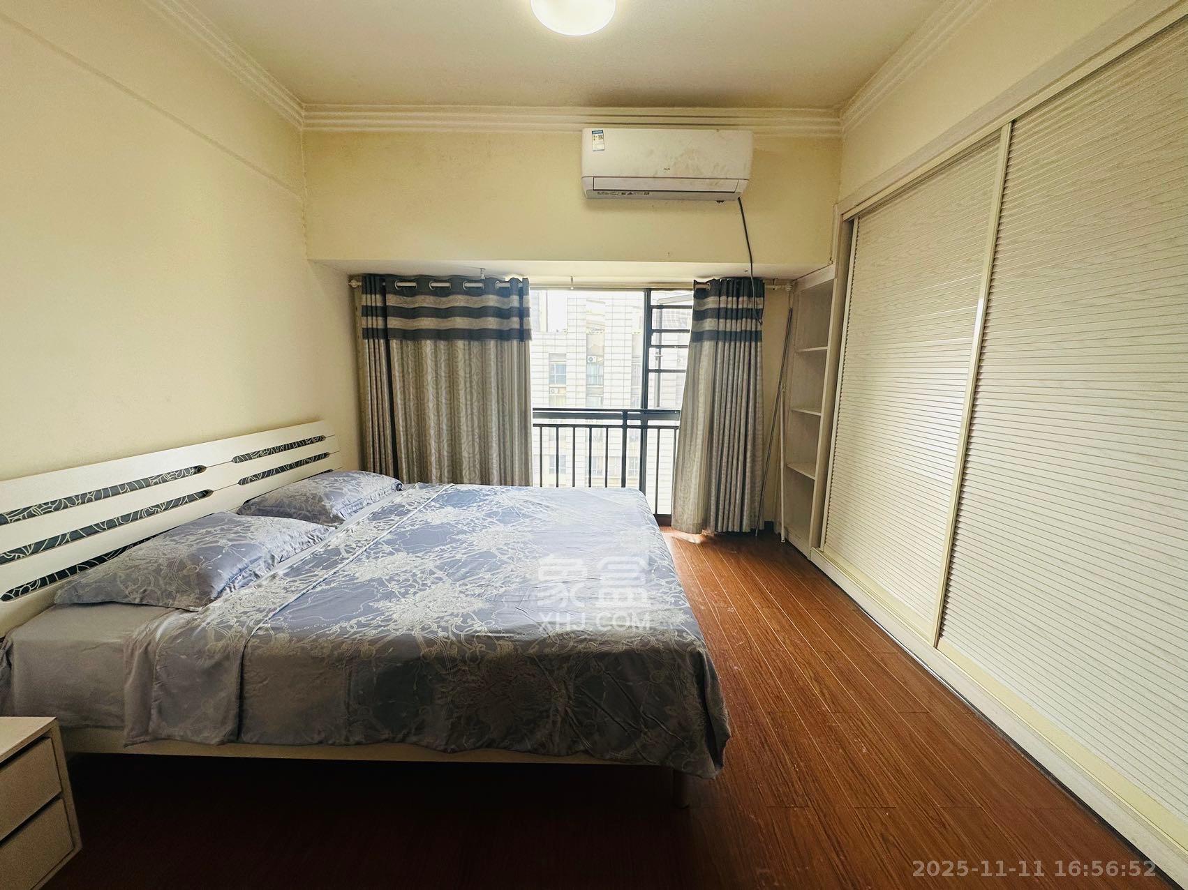 西子一间  1室1厅1卫    1700.0元/月室内图