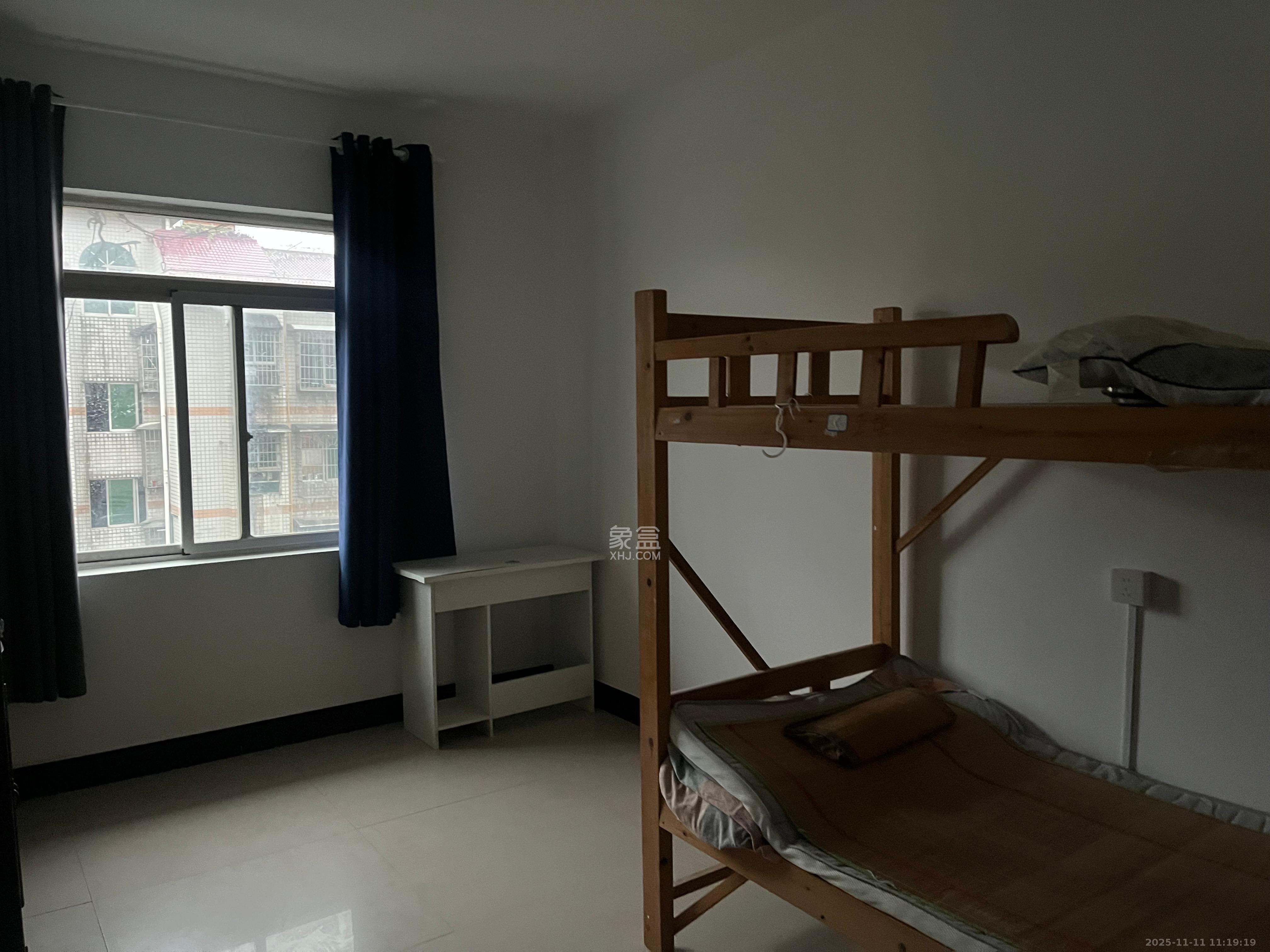 友谊社区(安置区、别墅区) 3室2厅1卫 1680.0元/月 友谊社区(安置区、别墅区) 3室2厅1卫 1680.0元/月室内图