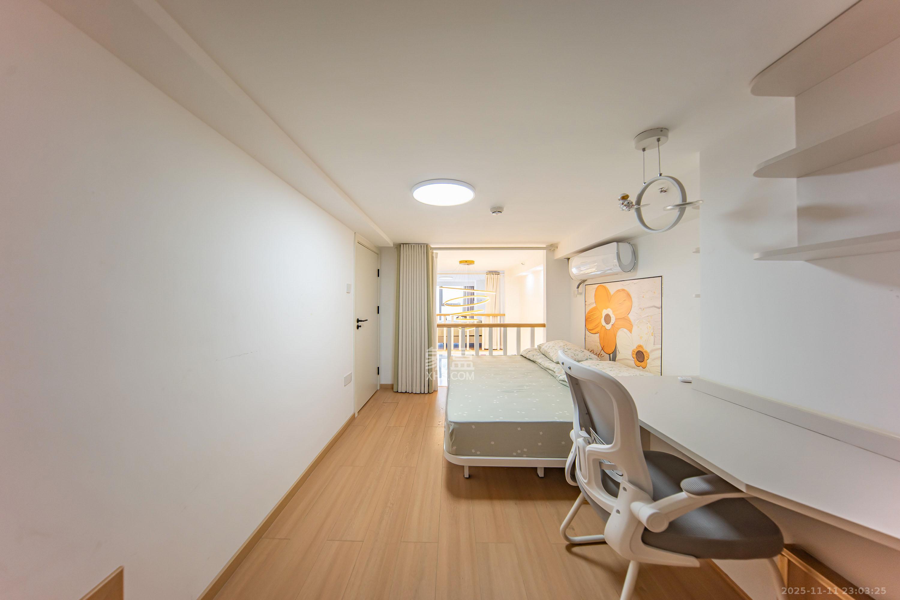 奥克斯滨仕花园(奥克斯洋湖广场/奥克斯中心) 2室2厅2卫 55.0万 奥克斯滨仕花园(奥克斯洋湖广场/奥克斯中心) 2室2厅2卫 55.0万卧室