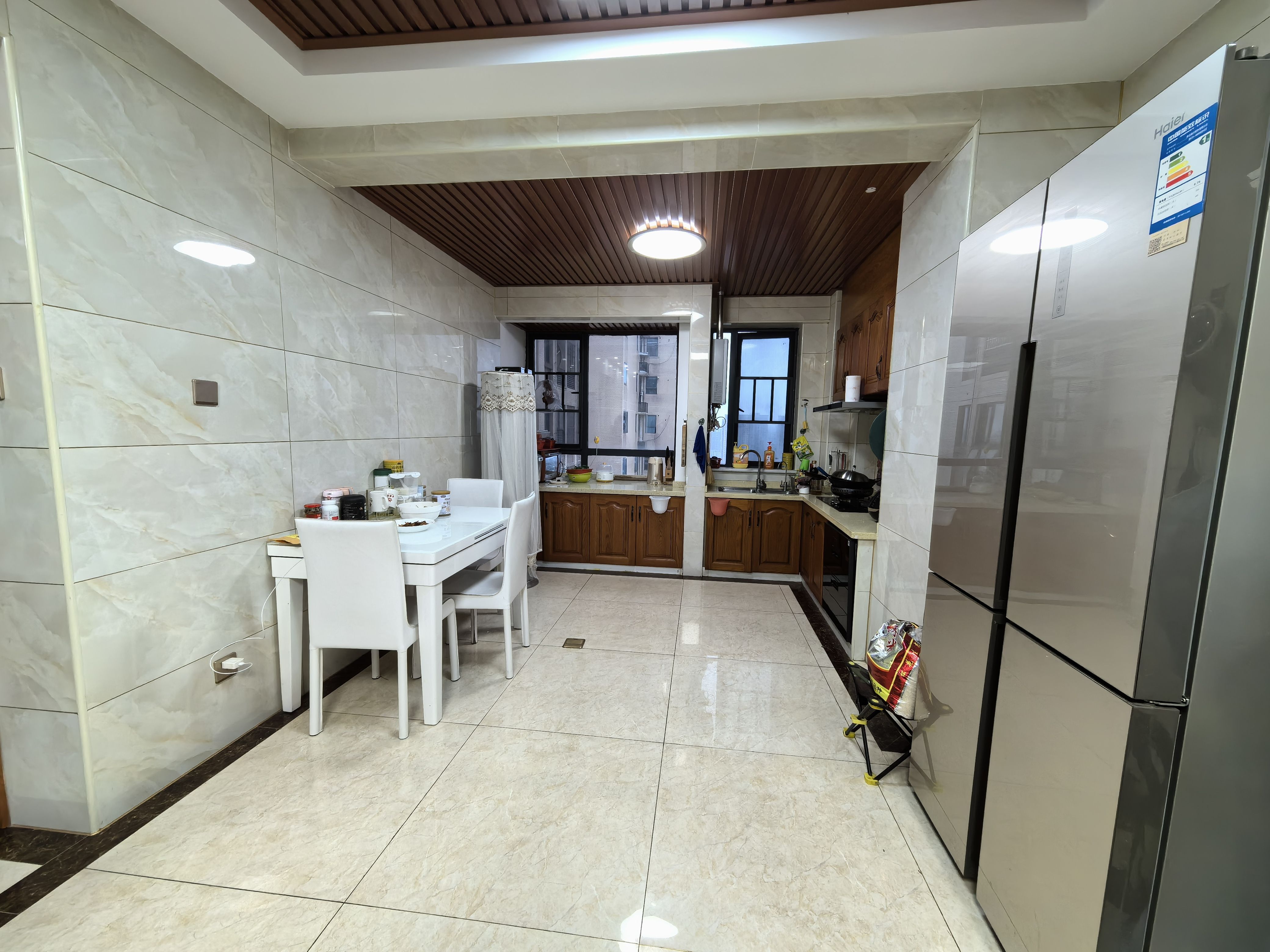 盛世时代广场 2室2厅1卫 1800.0元/月 盛世时代广场 2室2厅1卫 1800.0元/月室内图