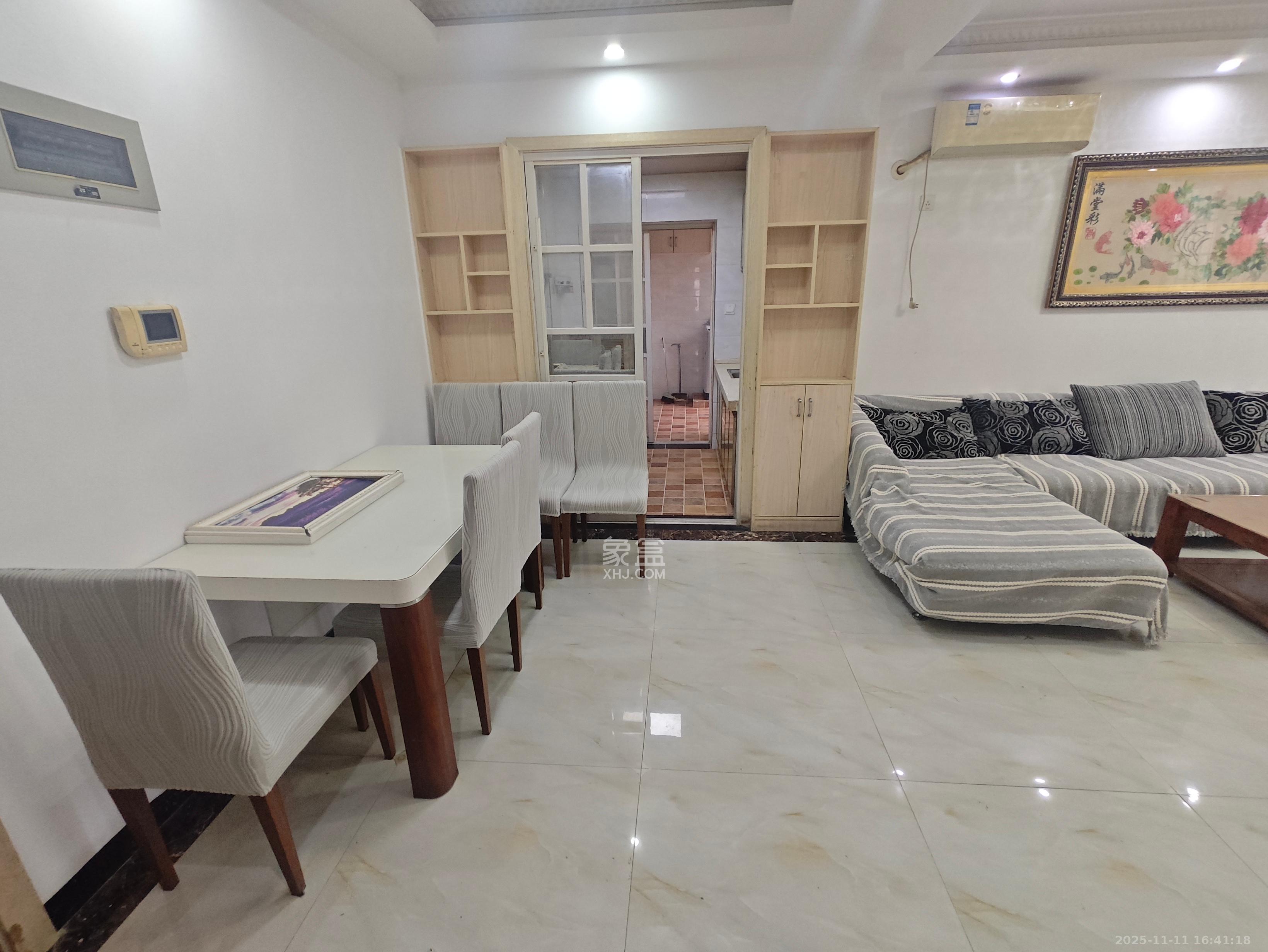 江河双水湾 3室2厅1卫 2400.0元/月 江河双水湾 3室2厅1卫 2400.0元/月室内图