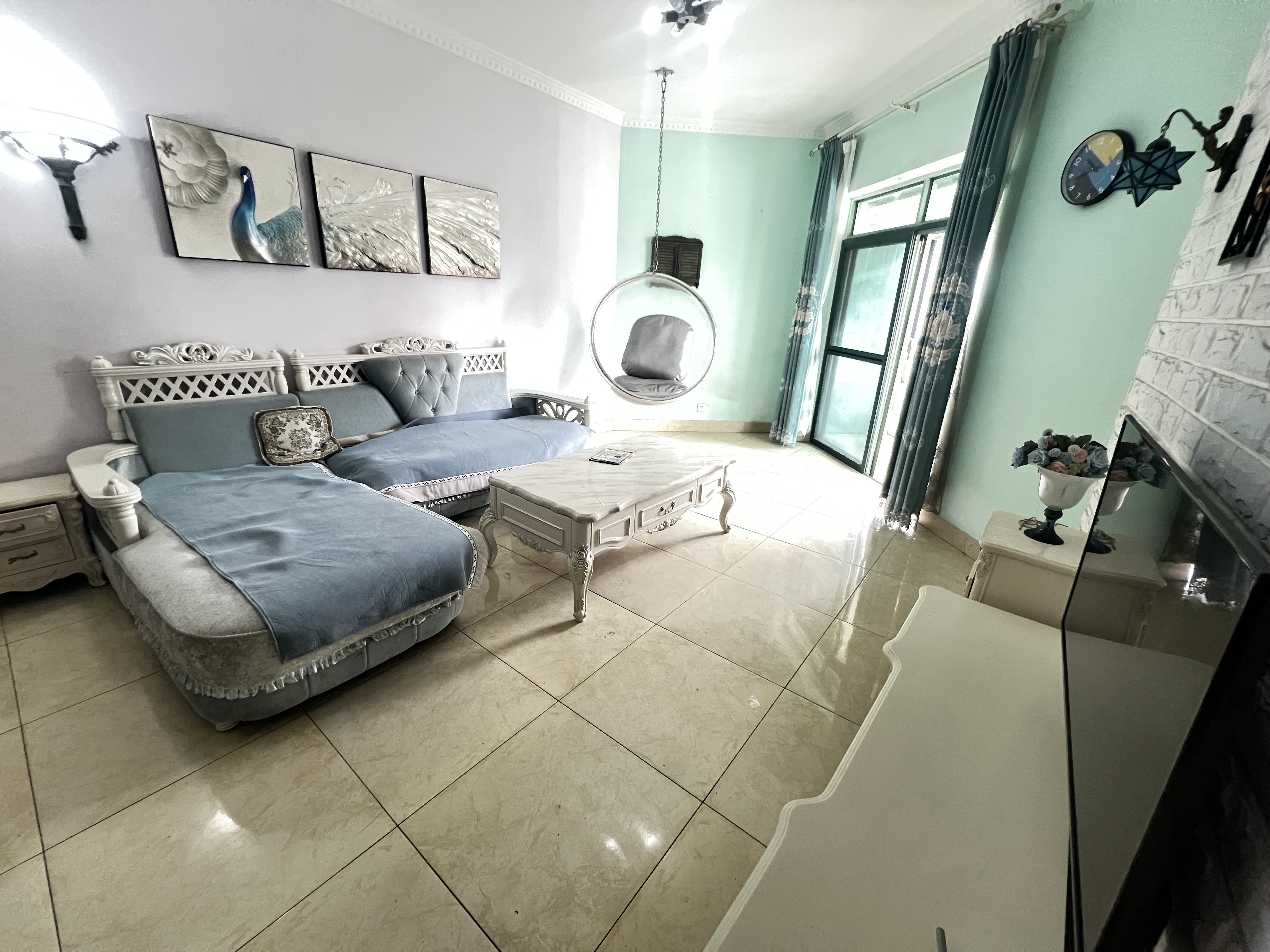 科技大厦(义龙路) 3室2厅1卫 70.0万 科技大厦(义龙路) 3室2厅1卫 70.0万客厅