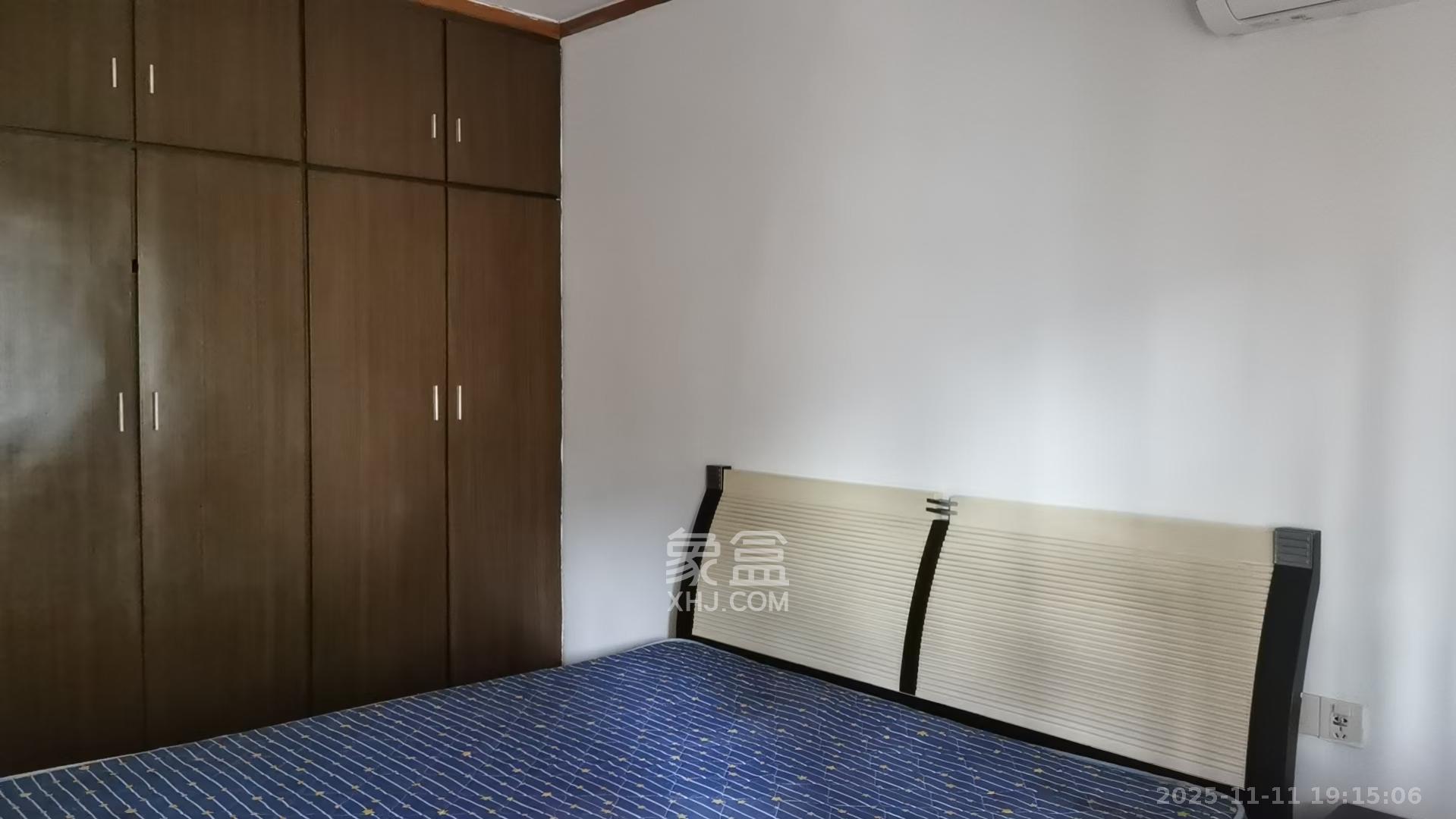 雅泰花园  3室2厅1卫    2200.0元/月室内图