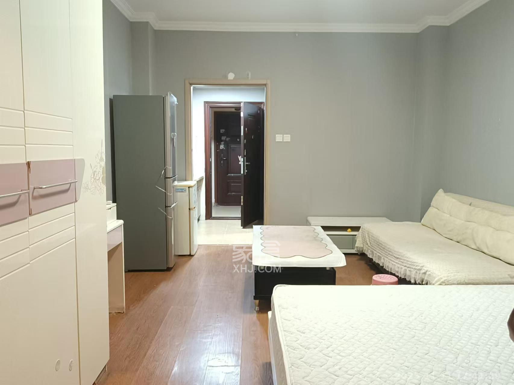 花漾年华（桂花园）  1室1厅1卫    1200.0元/月室内图