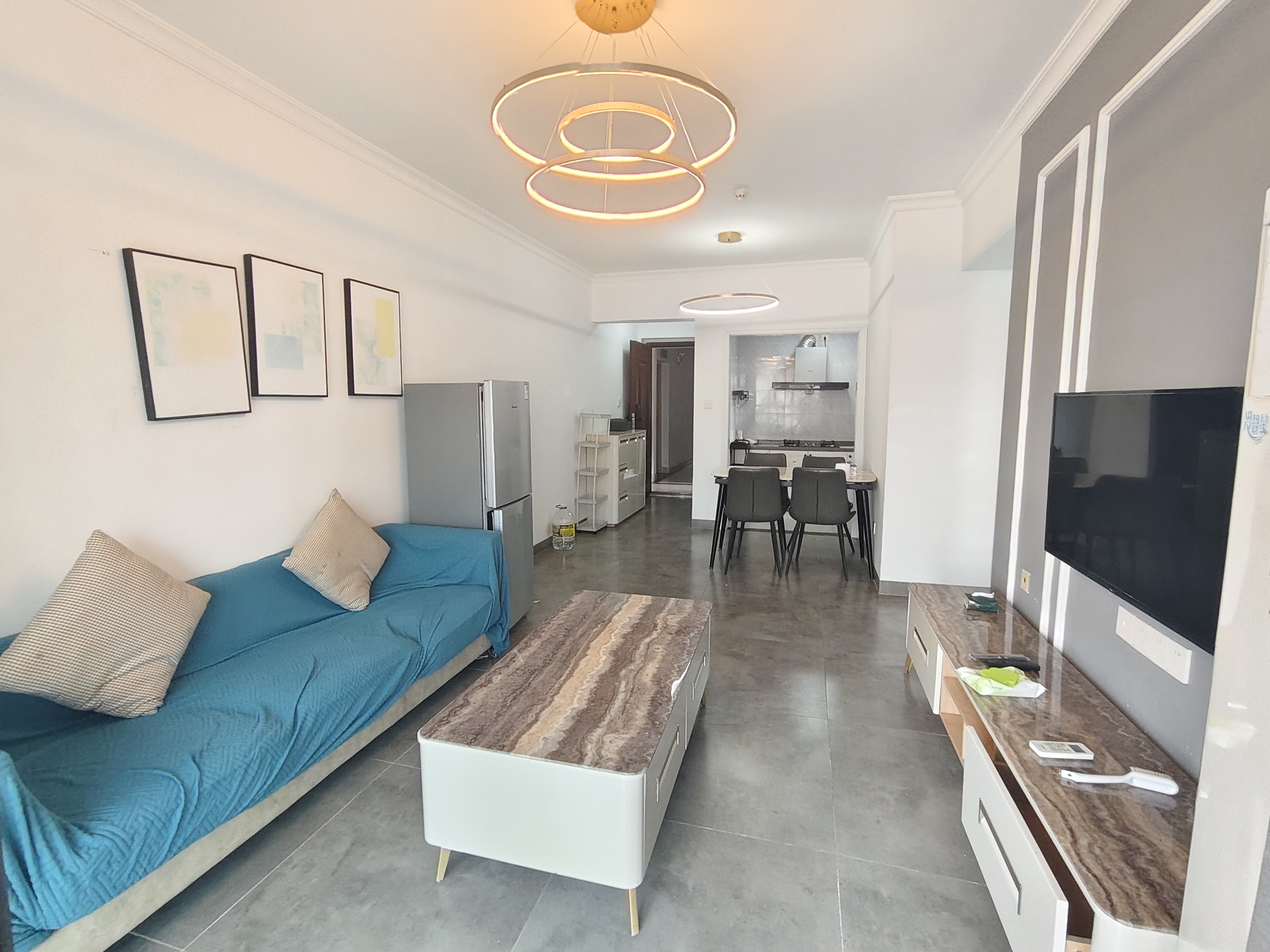 绿地海德公馆  3室2厅1卫    3280.0元/月室内图