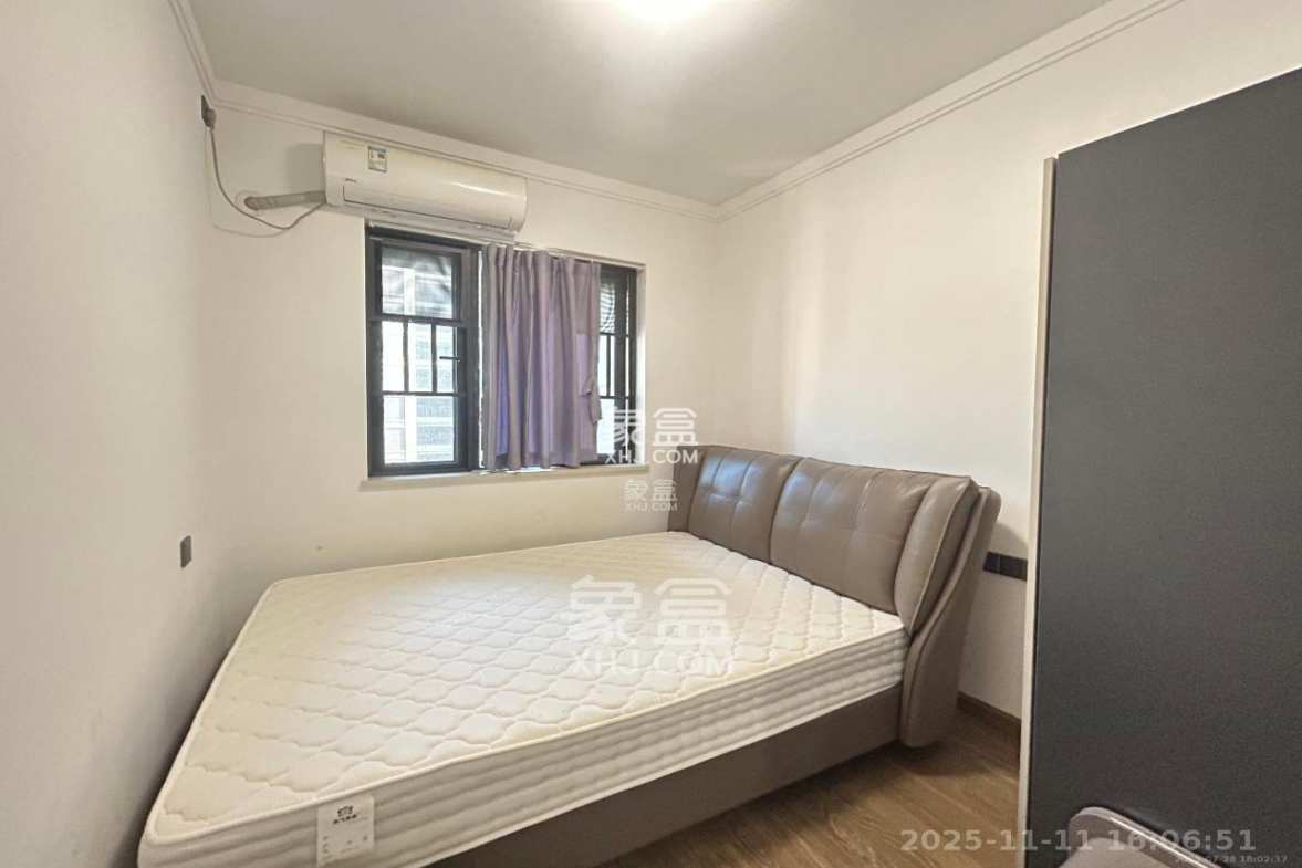 招商华发依云曦城 4室2厅2卫 2700.0元/月 招商华发依云曦城 4室2厅2卫 2700.0元/月室内图