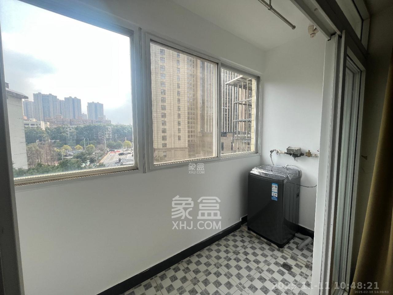 星语林名园  1室1厅1卫    1300.0元/月室内图