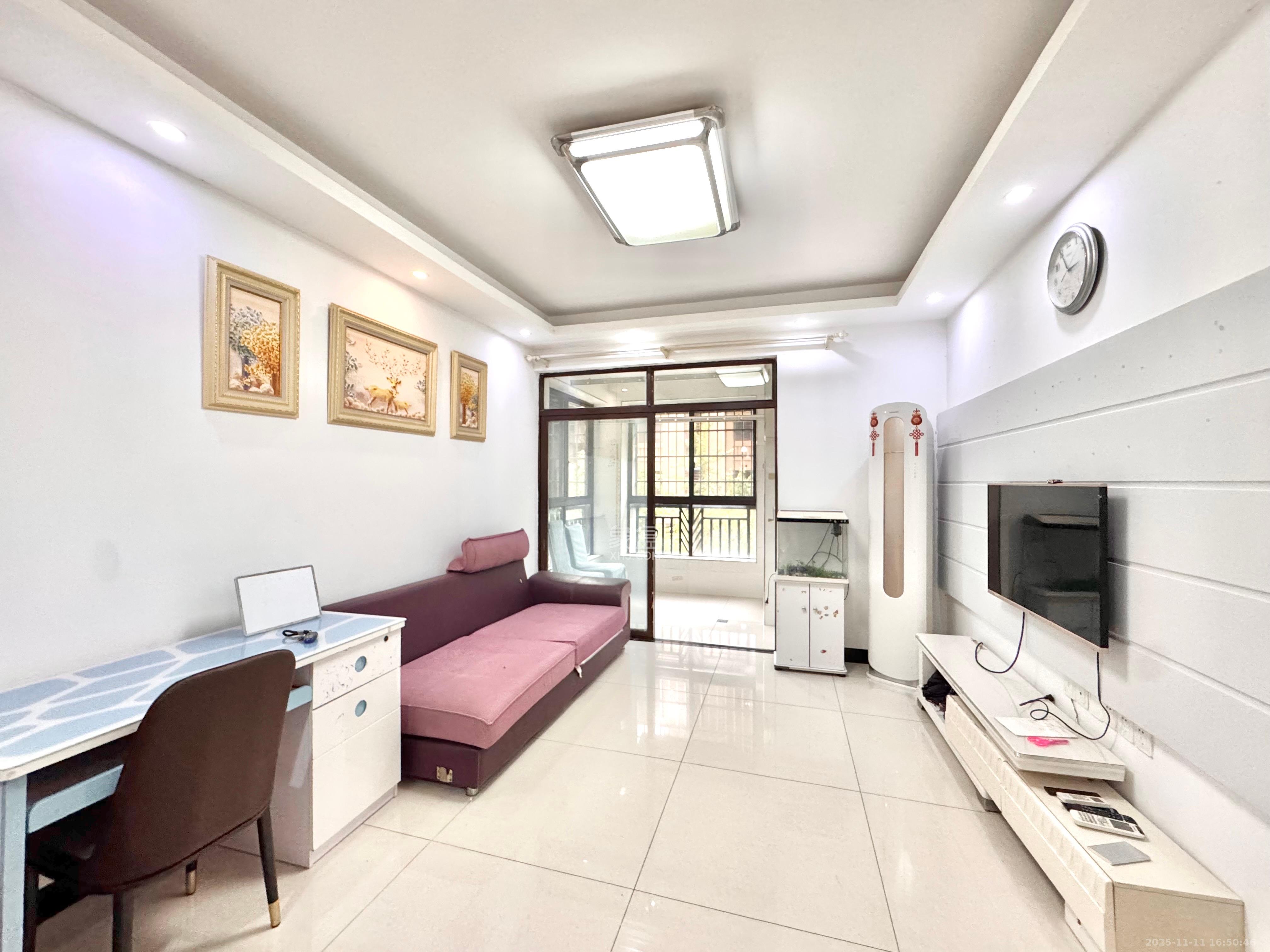 欧莱雅郡  3室1厅1卫    1700.0元/月