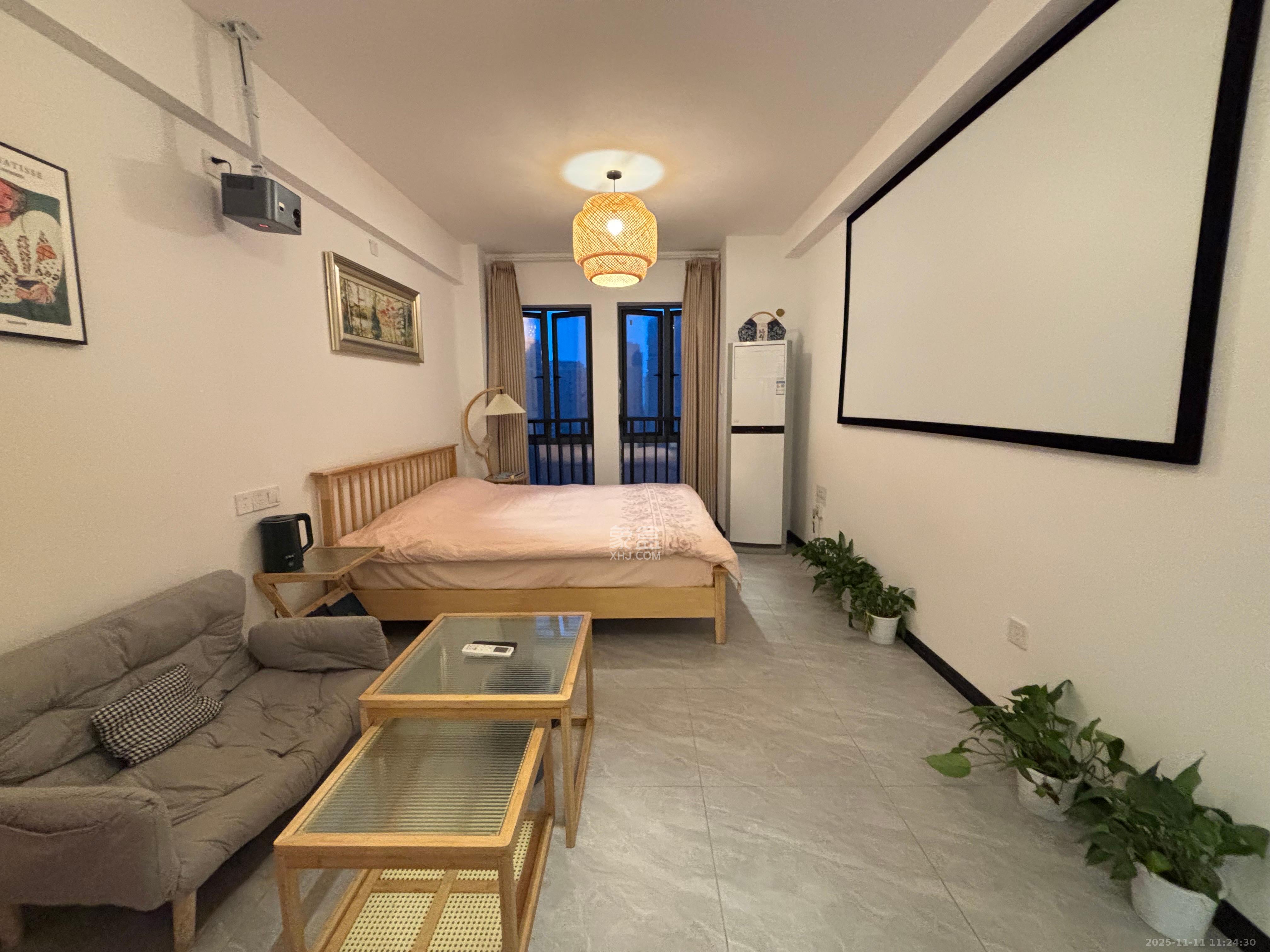 中建芙蓉工社  1室0厅0卫    1200.0元/月