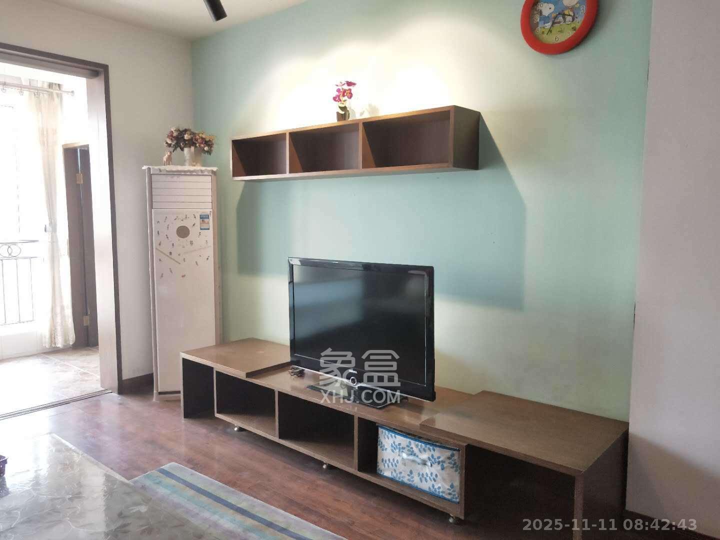 五一华府  3室2厅1卫    4000.0元/月