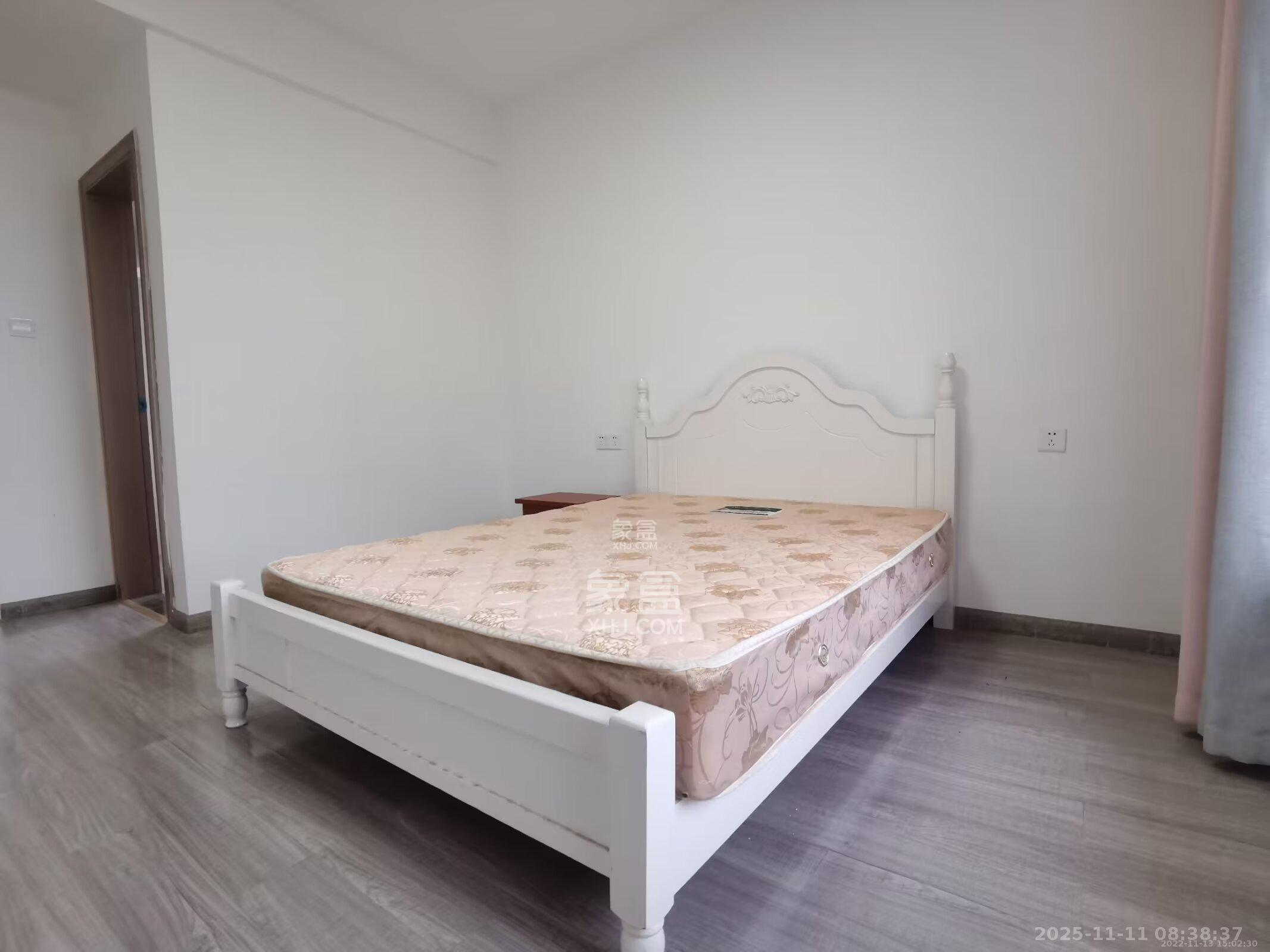 湖湘奥林匹克花园  3室2厅2卫    2200.0元/月室内图